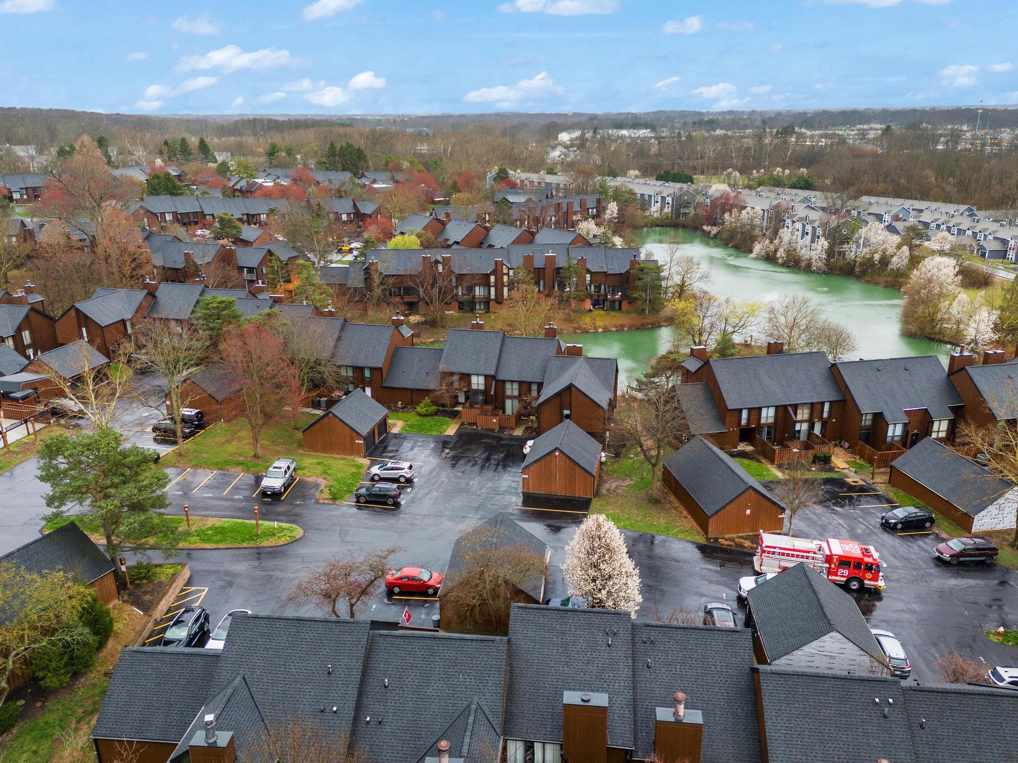 4775 Smoketalk Lane, 8