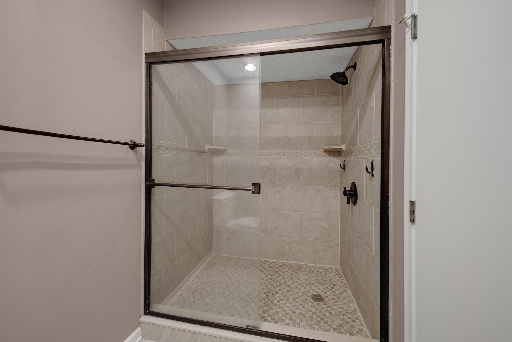 4775 Smoketalk Lane, 8