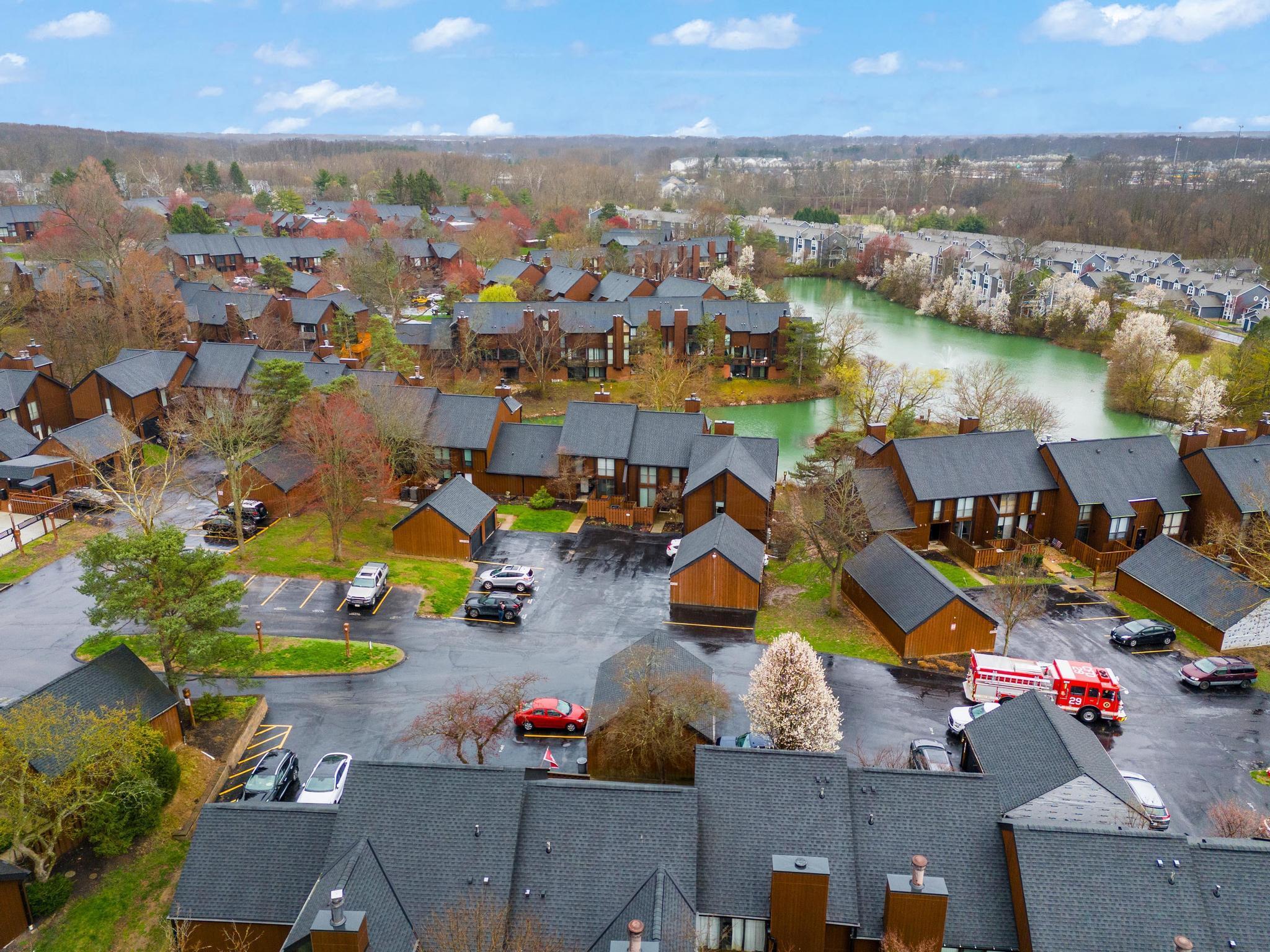 4775 Smoketalk Lane, 8