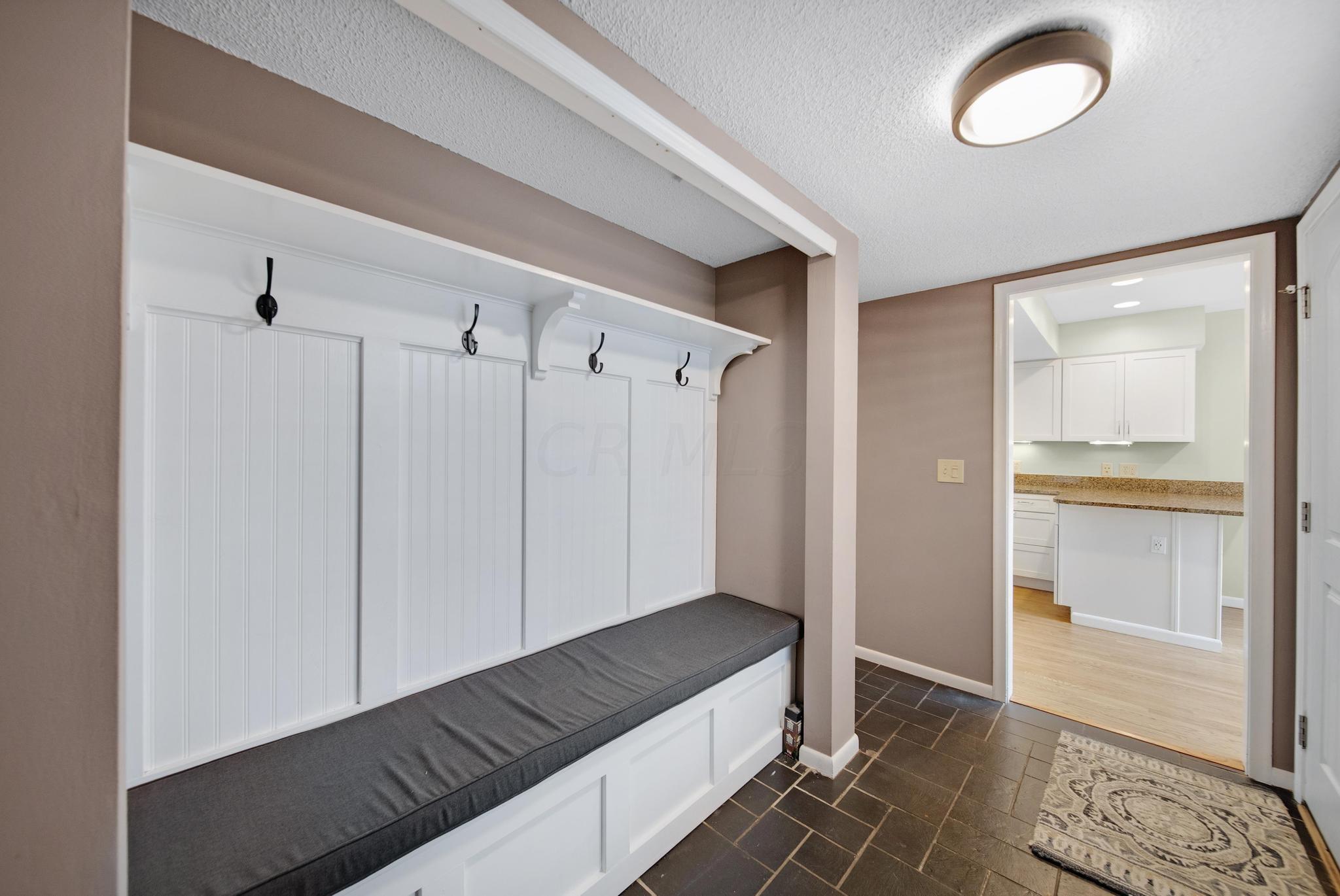 4775 Smoketalk Lane, 8