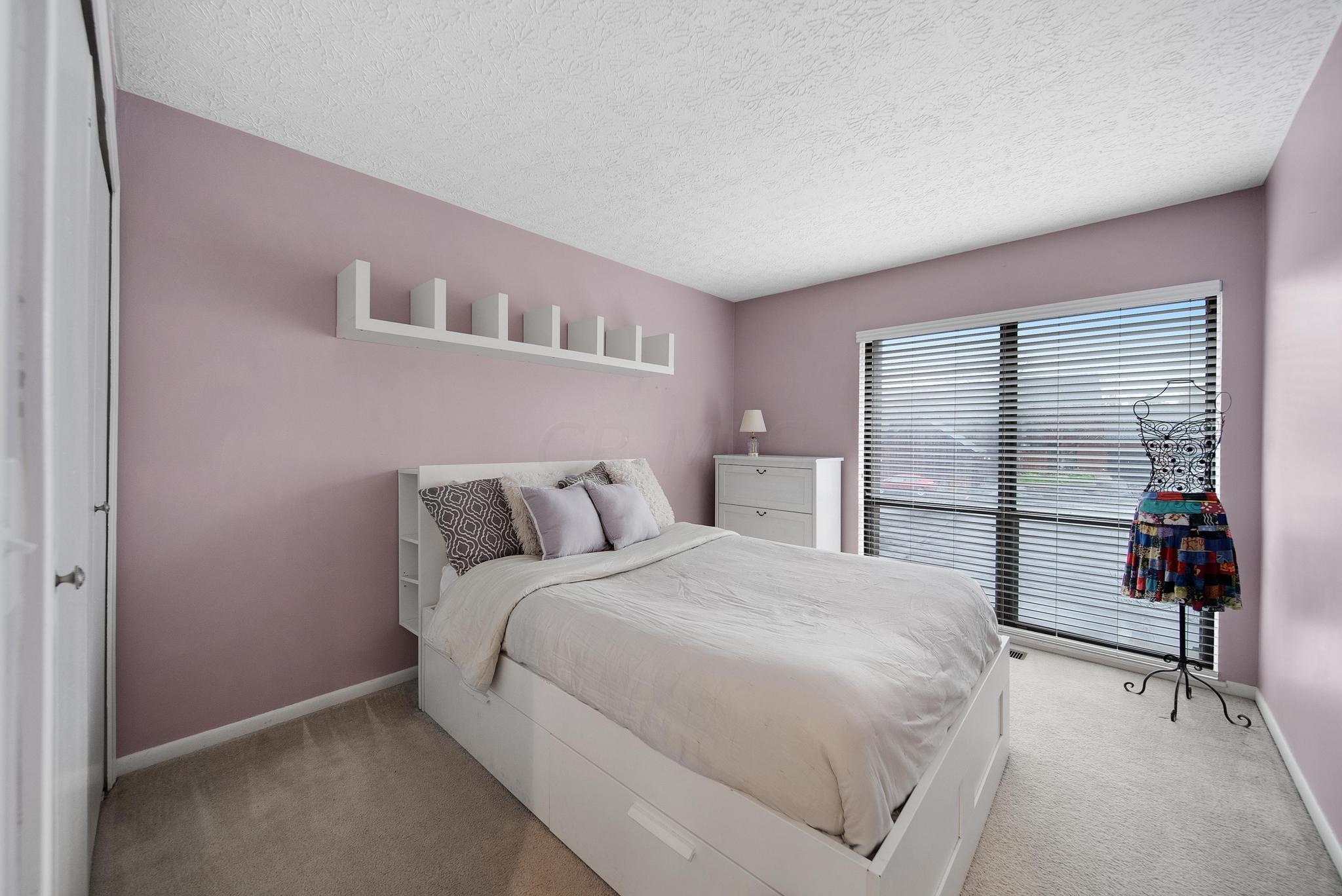 4775 Smoketalk Lane, 8