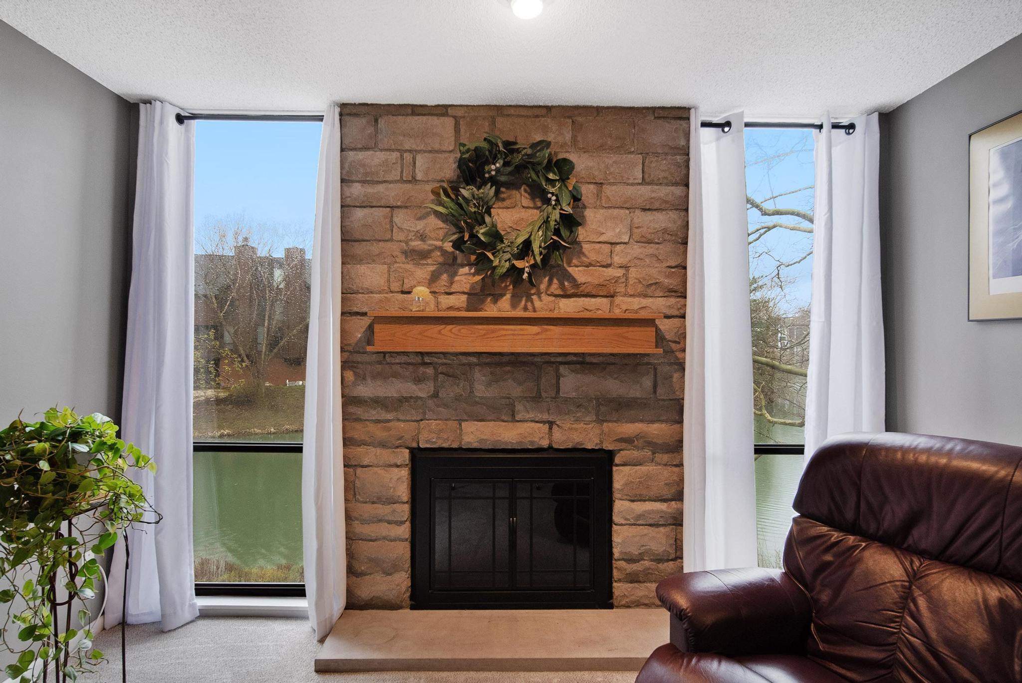 4775 Smoketalk Lane, 8