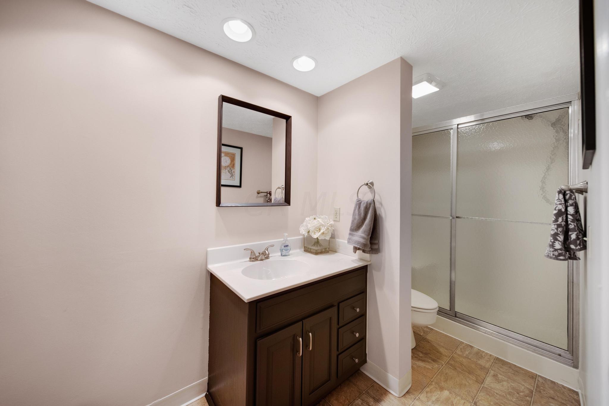 4775 Smoketalk Lane, 8