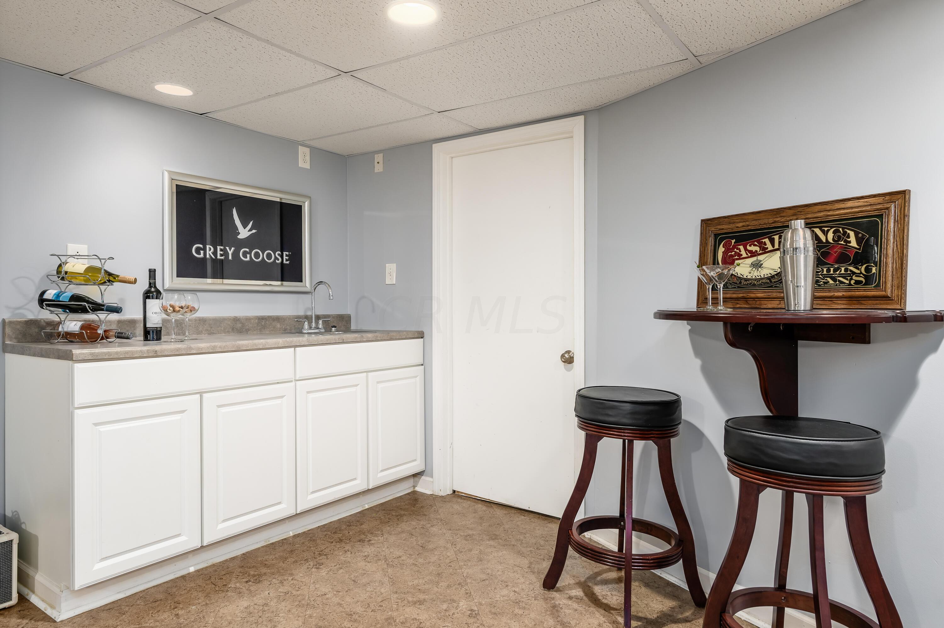 6124 Wentworth Court