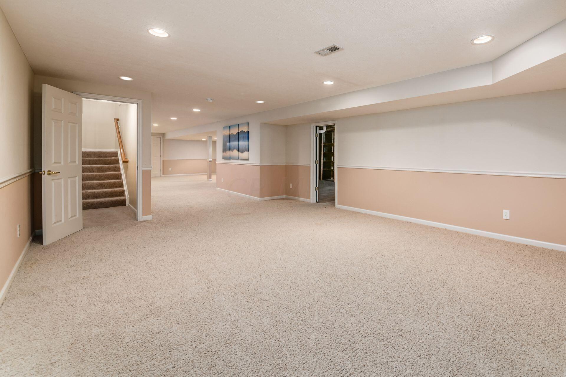 5448 Ketterington Lane