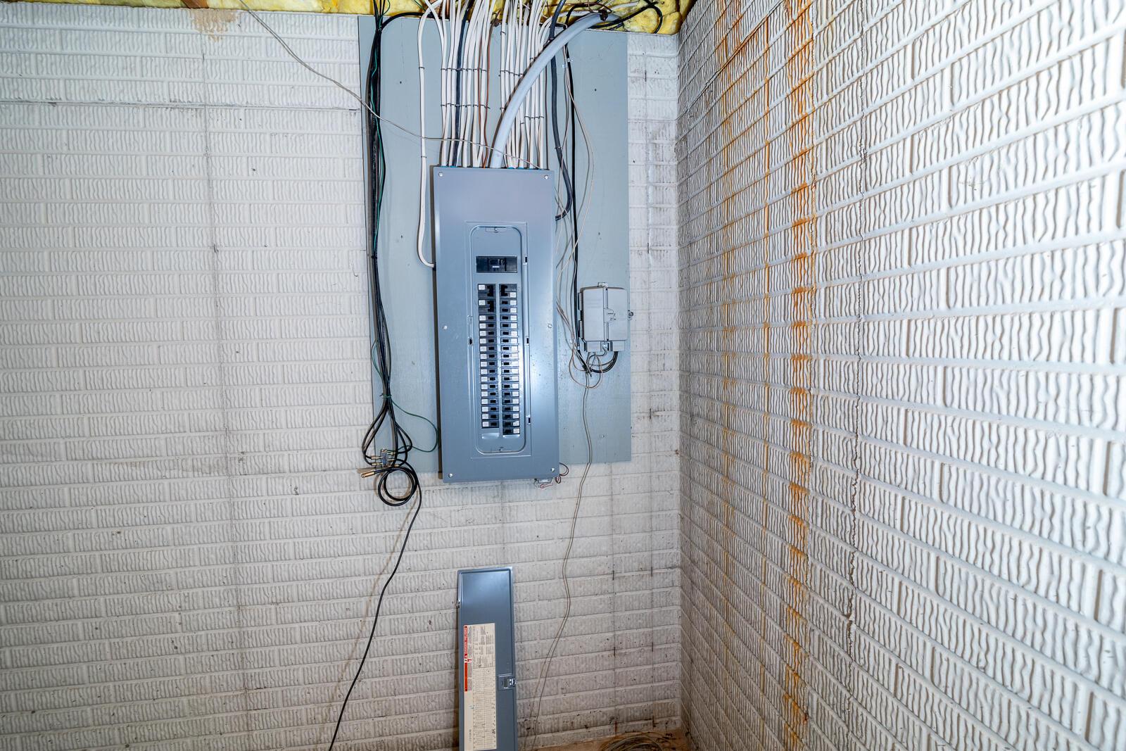 1100 W Jefferson Kiousville Road SE