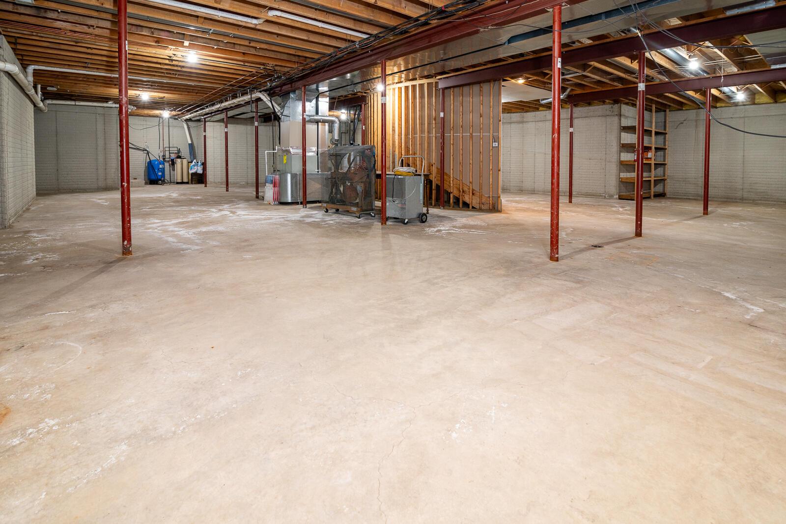 1100 W Jefferson Kiousville Road SE