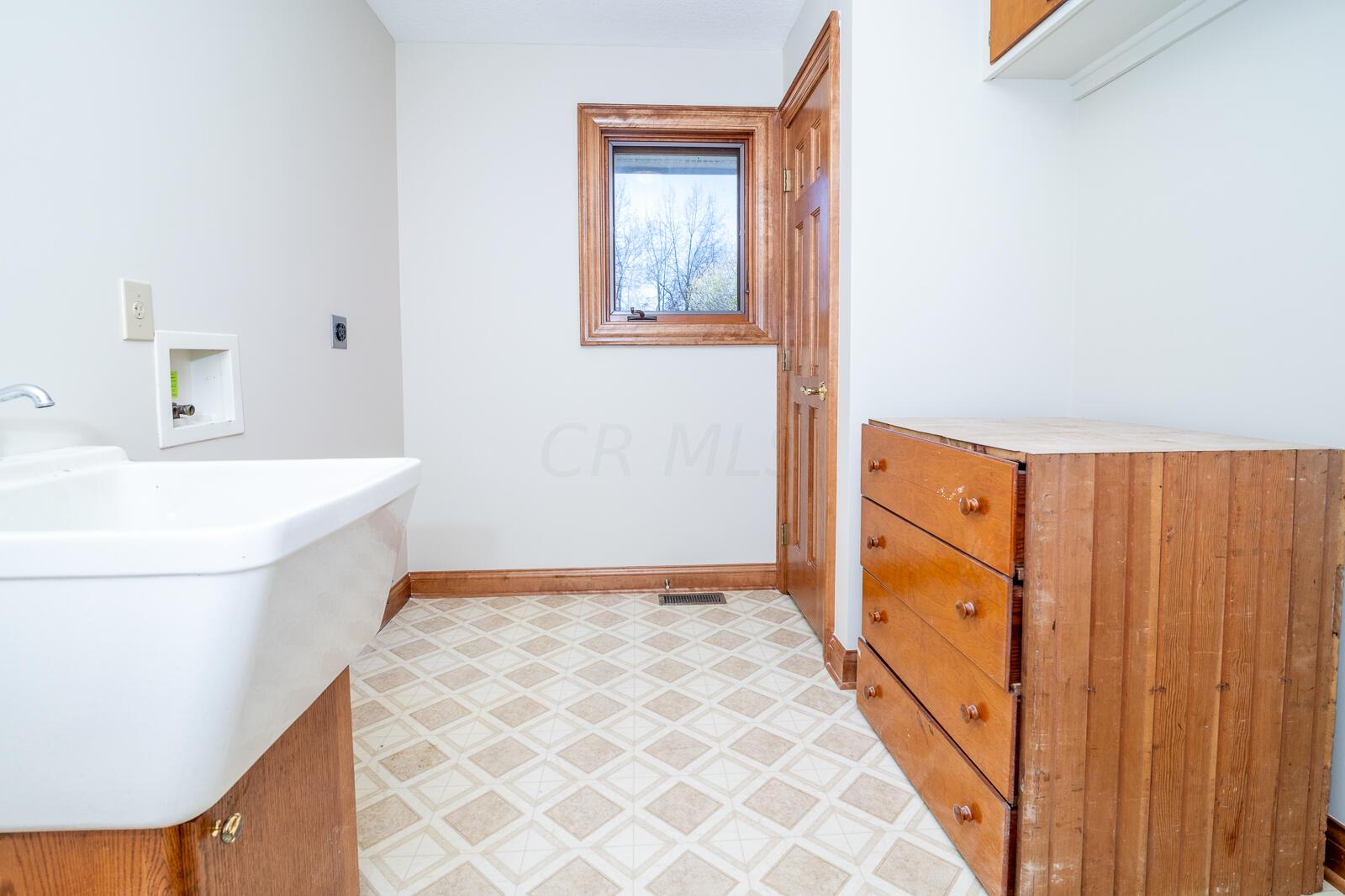 1100 W Jefferson Kiousville Road SE