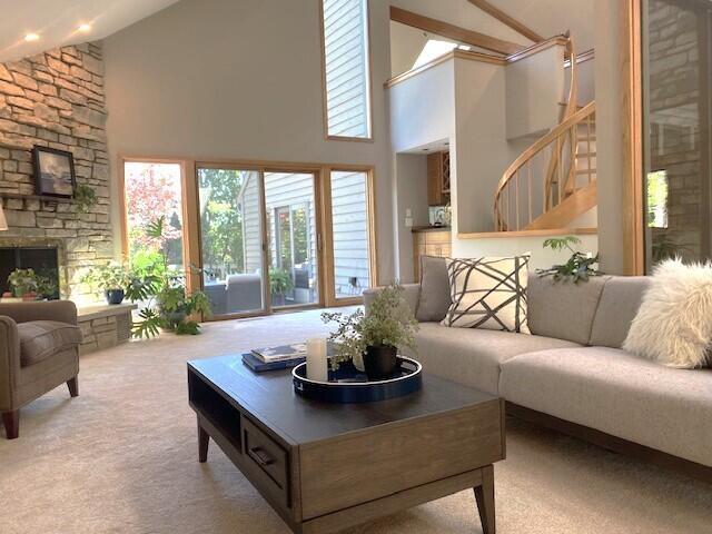 4905 Pleasant Valley Drive