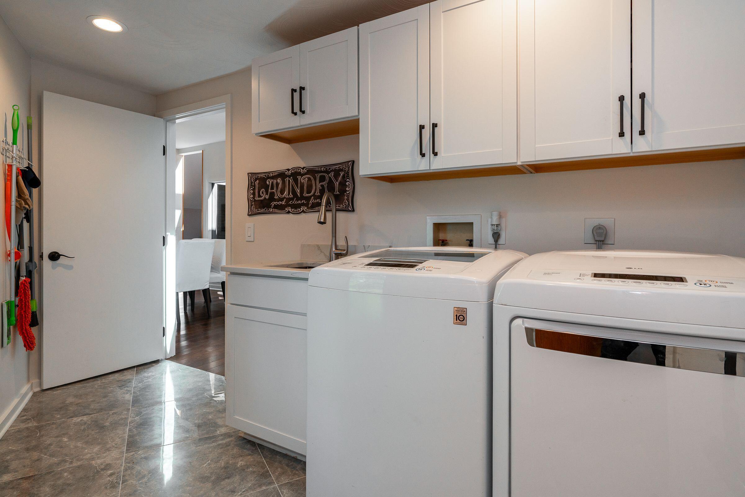 4905 Pleasant Valley Drive