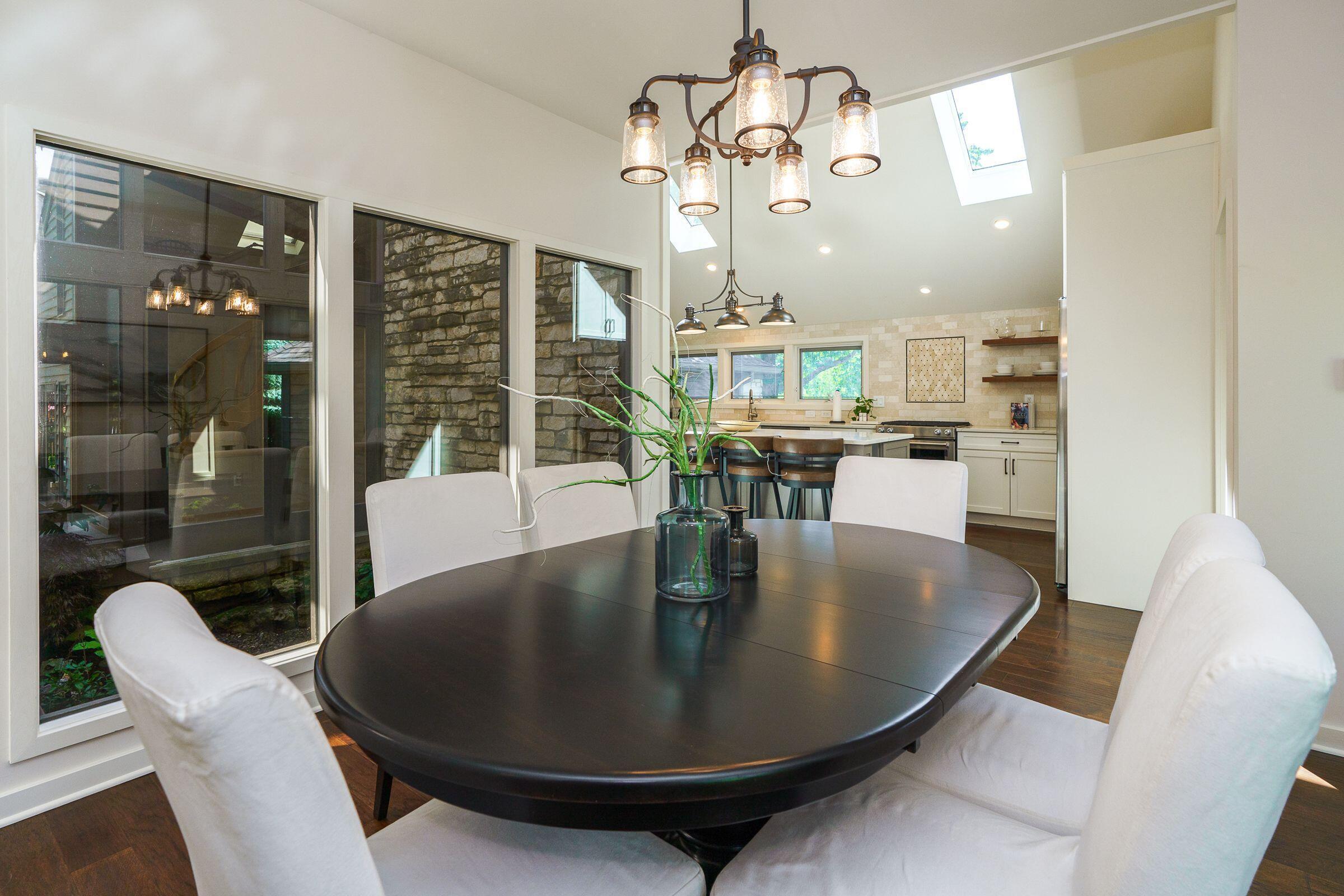 4905 Pleasant Valley Drive