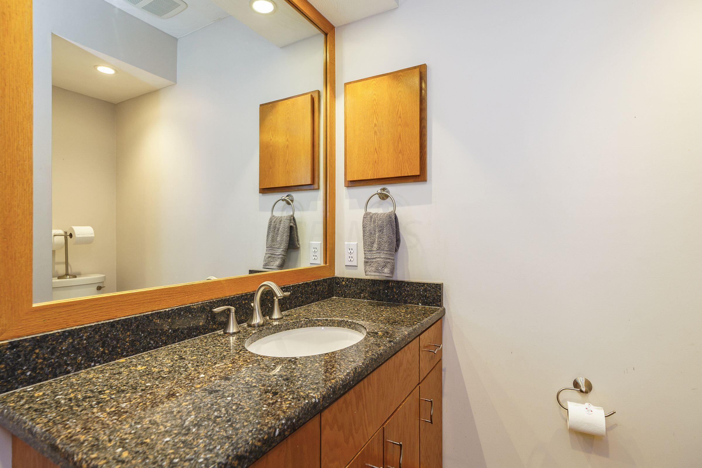 4905 Pleasant Valley Drive