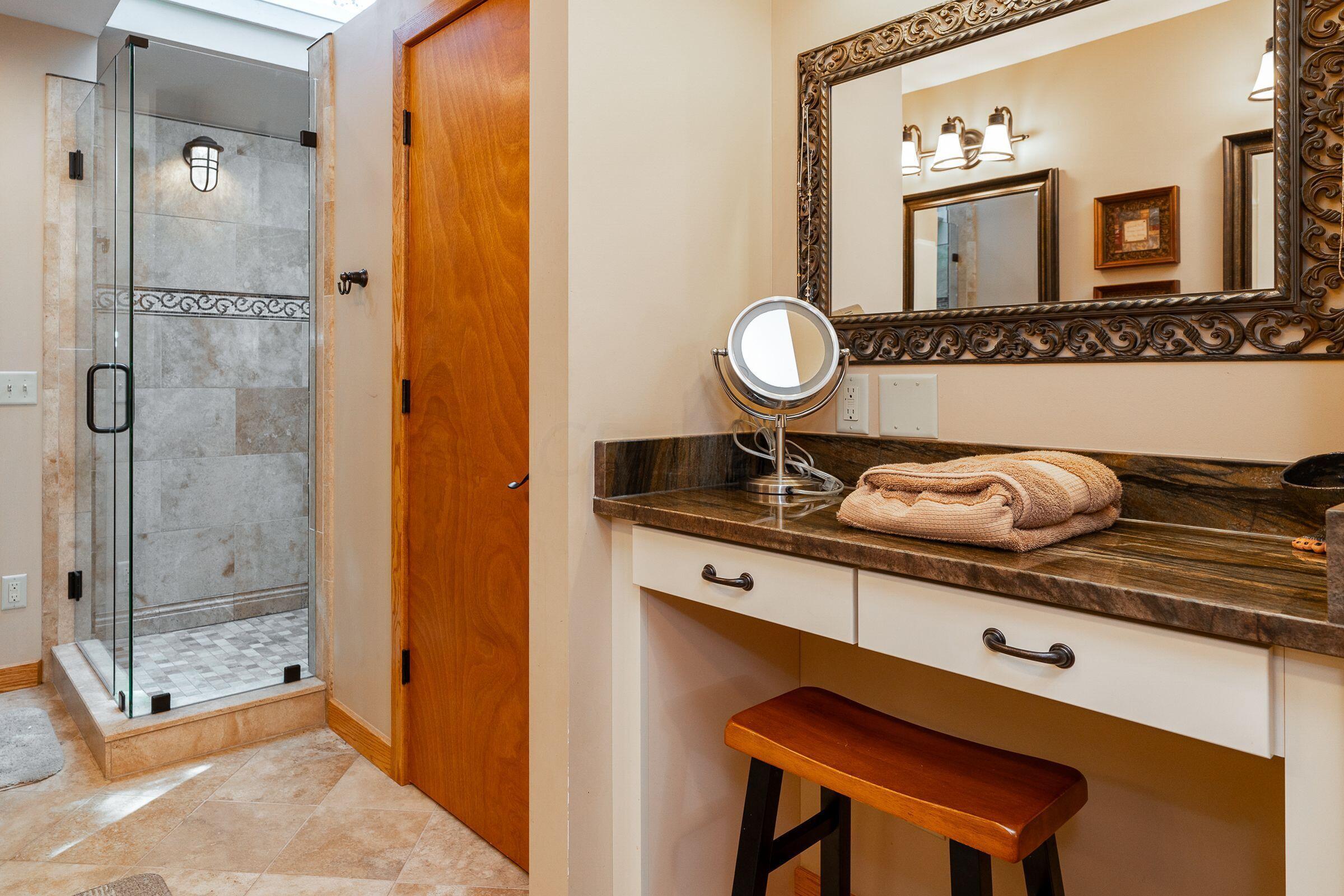 4905 Pleasant Valley Drive