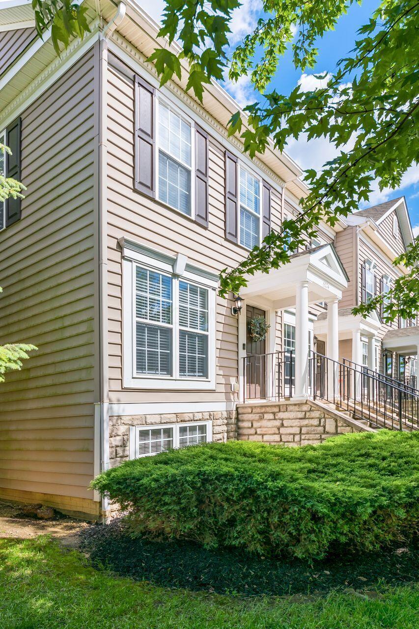 5274 Cross River Falls Boulevard