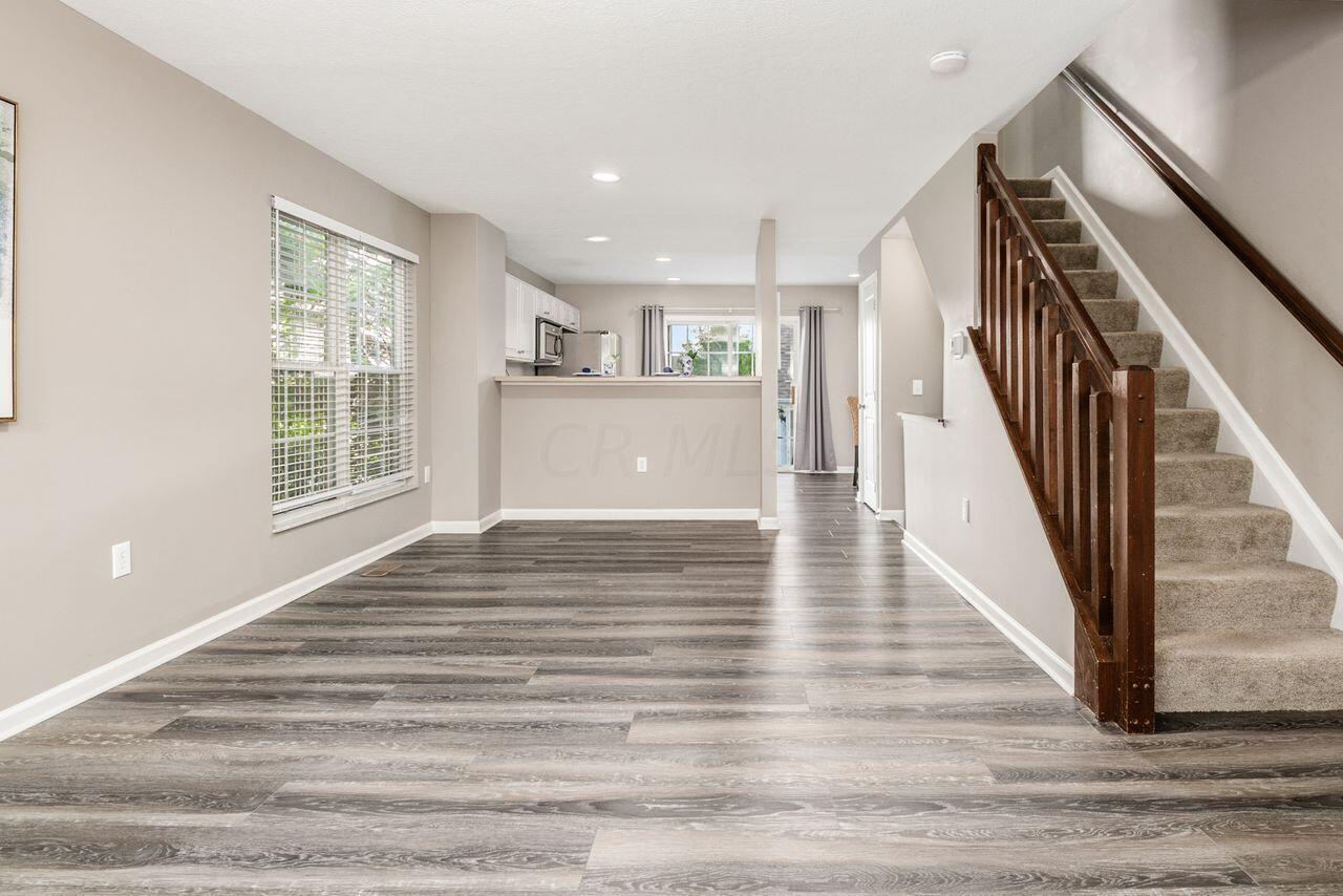 5274 Cross River Falls Boulevard