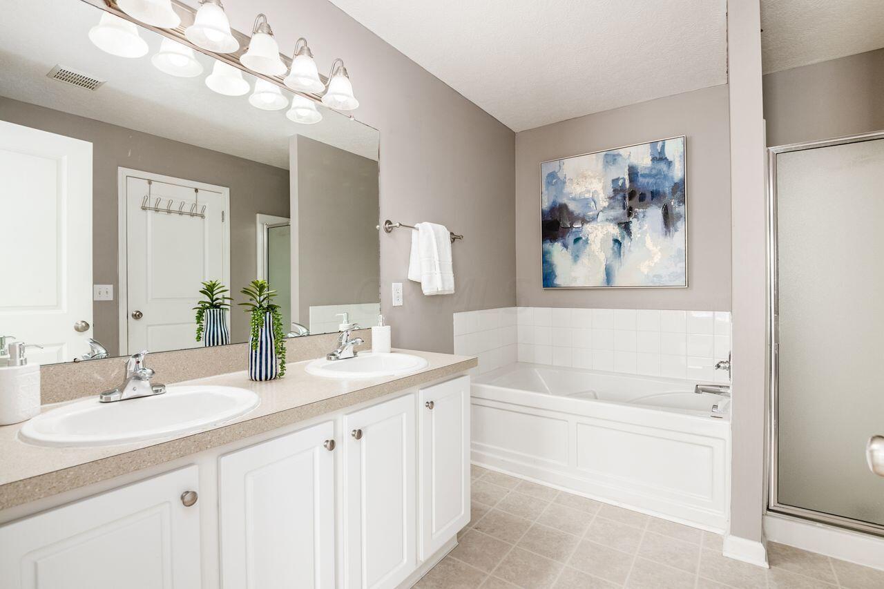 5274 Cross River Falls Boulevard