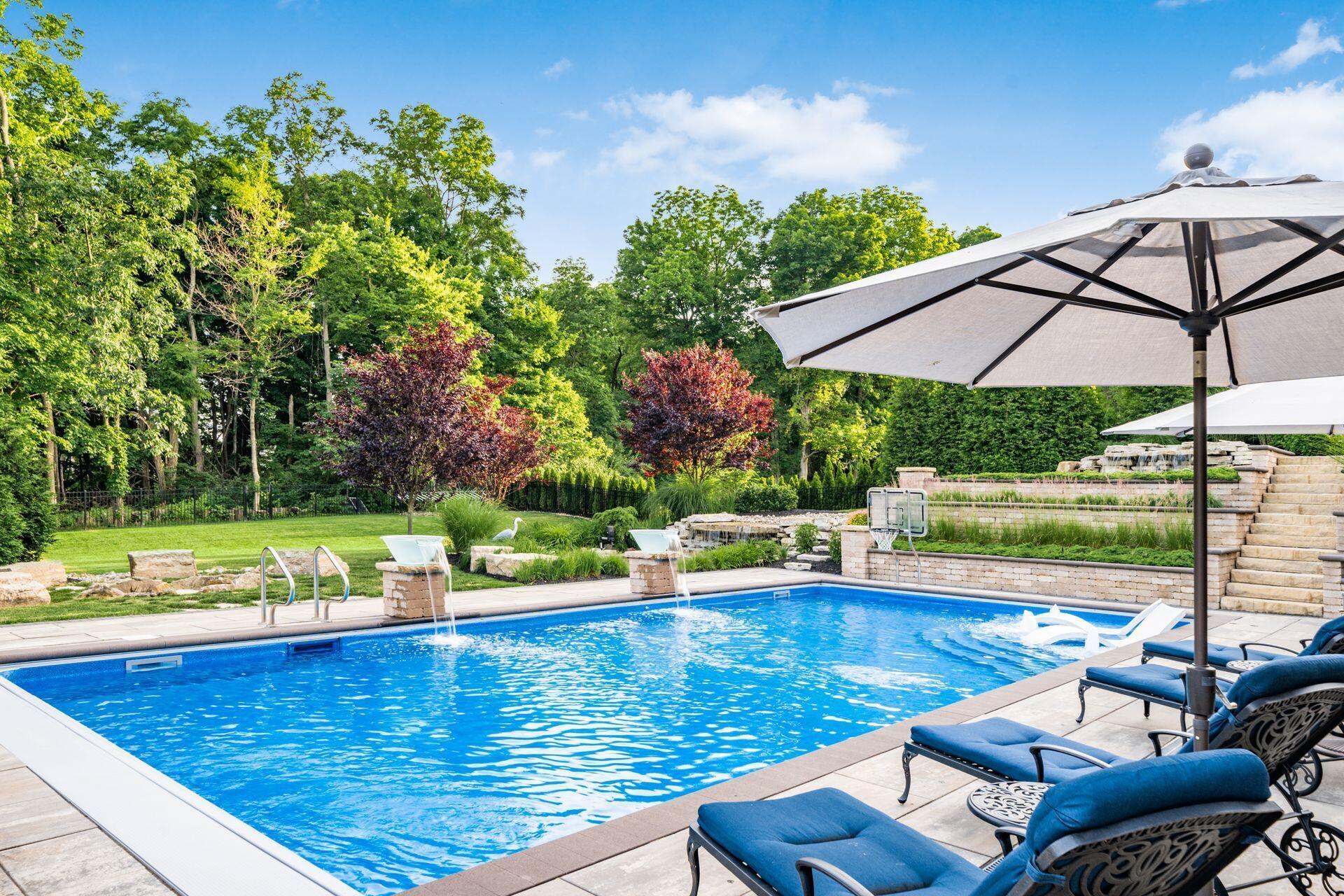 1941 Liberty Bluff Drive