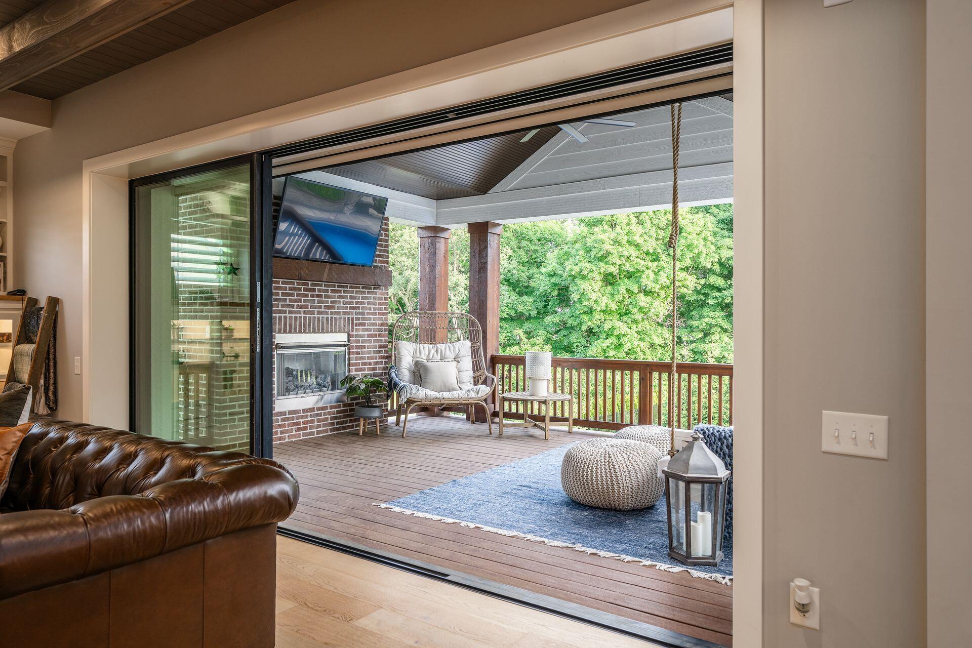 1941 Liberty Bluff Drive