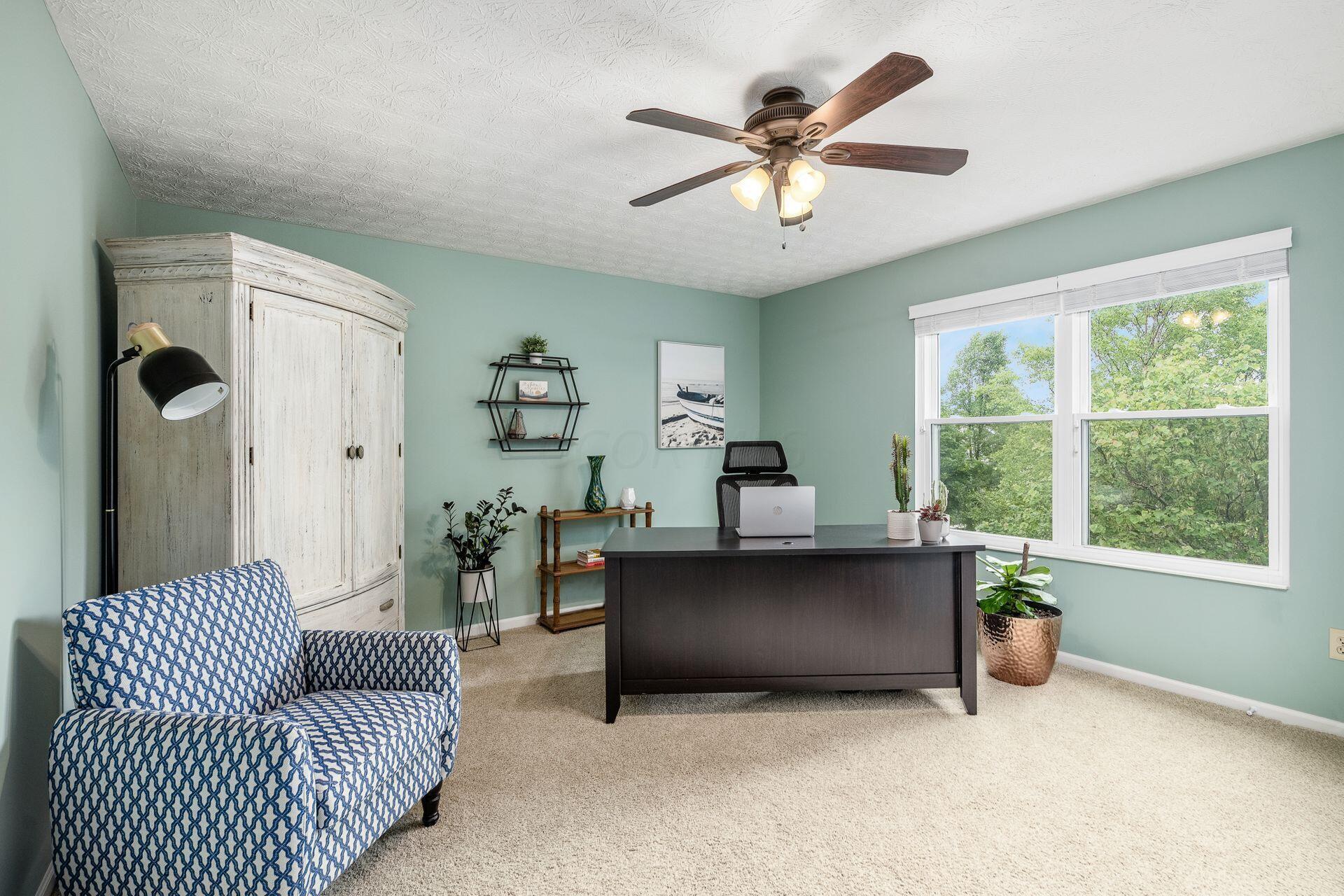 376 Abbotsbury Drive