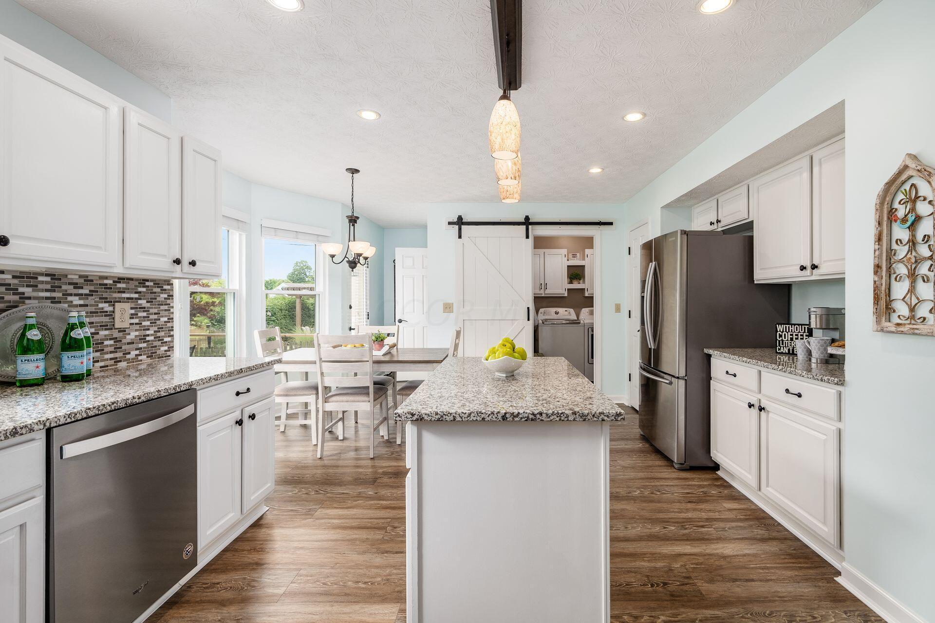 376 Abbotsbury Drive