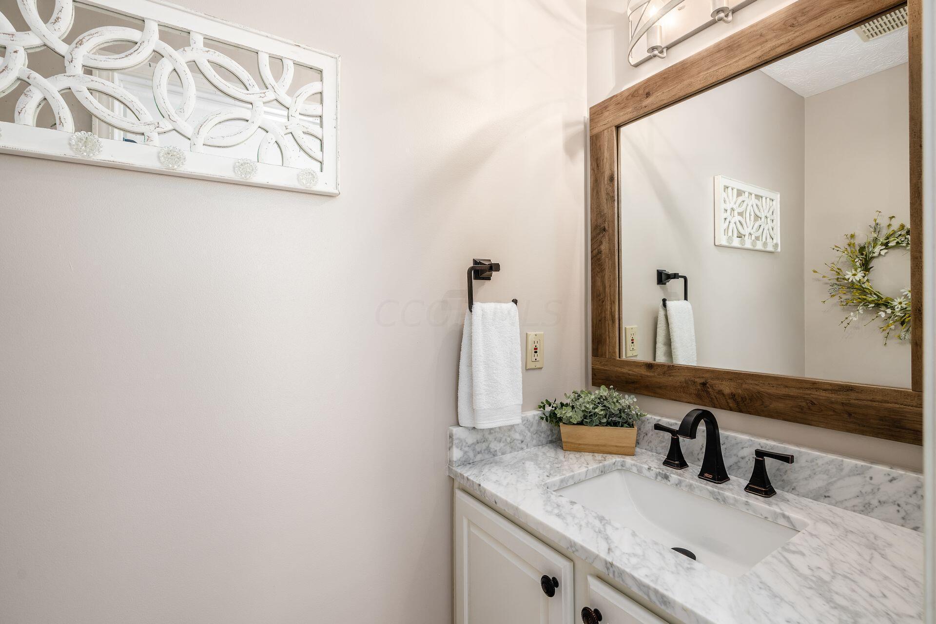 376 Abbotsbury Drive