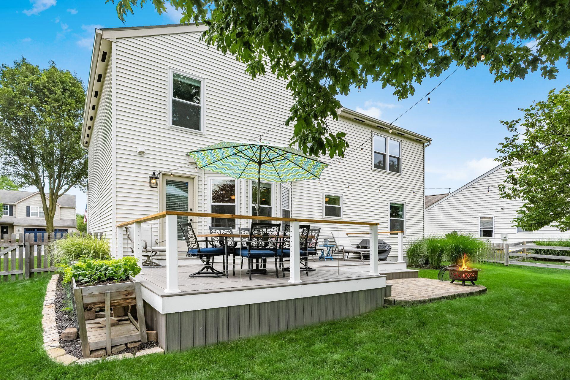 376 Abbotsbury Drive