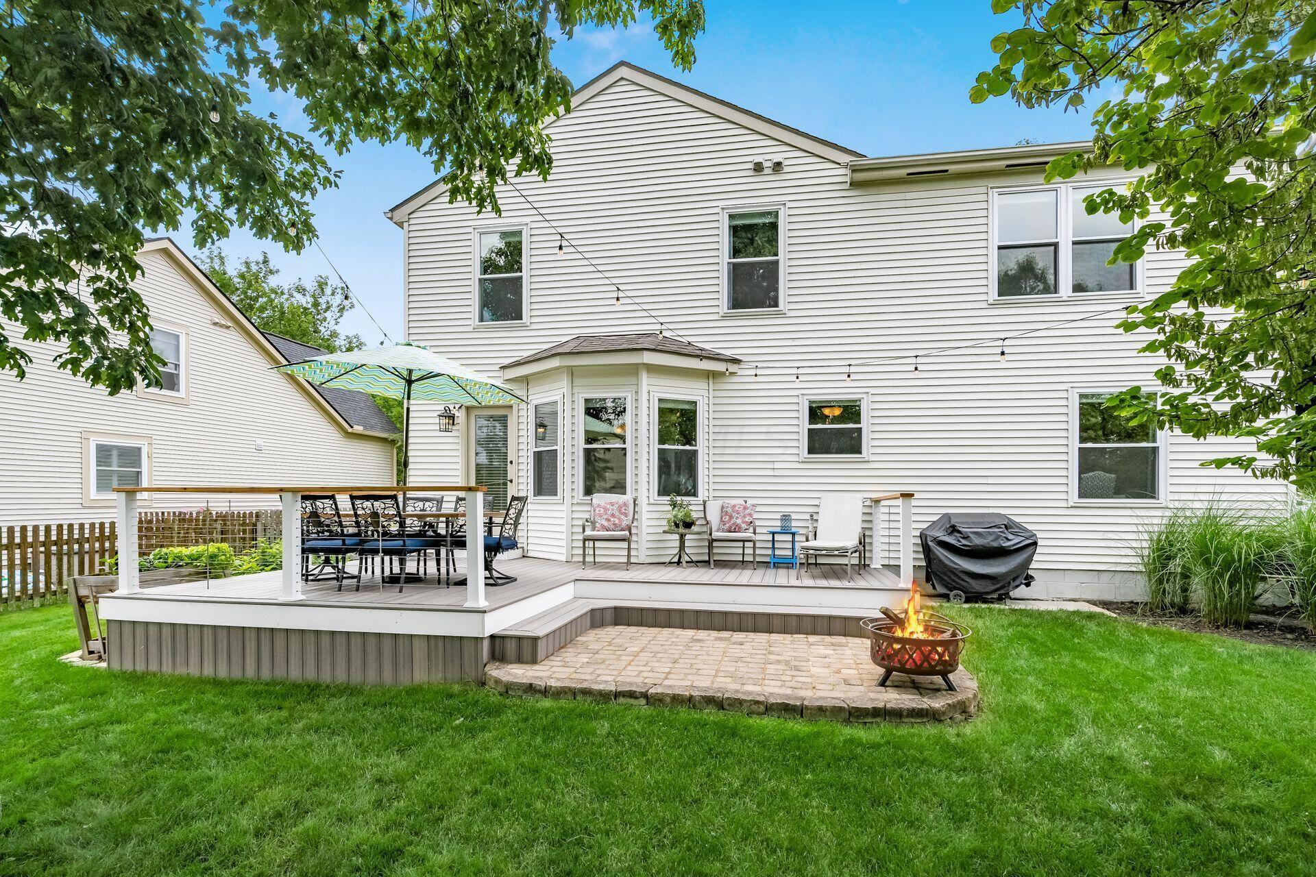 376 Abbotsbury Drive