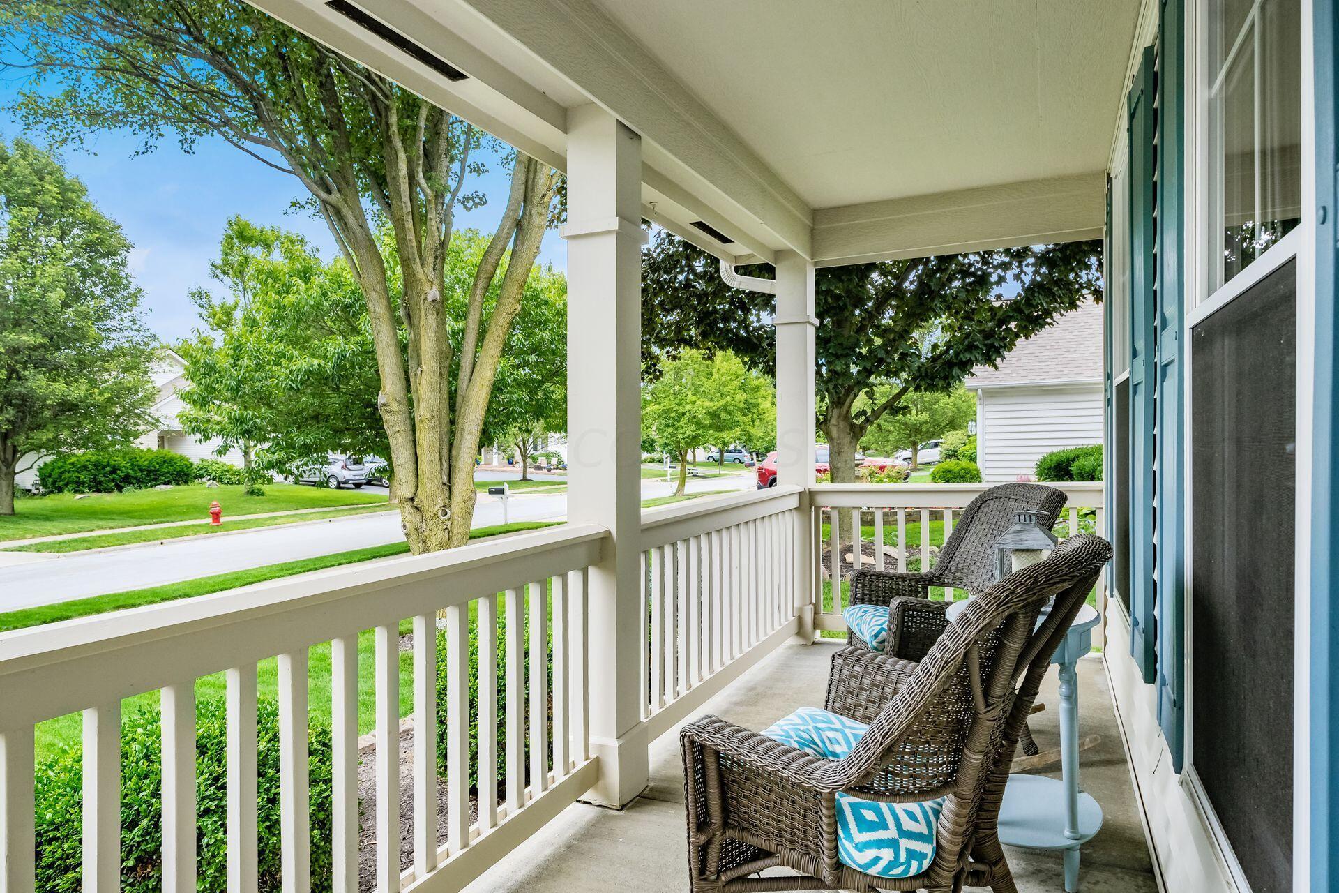 376 Abbotsbury Drive