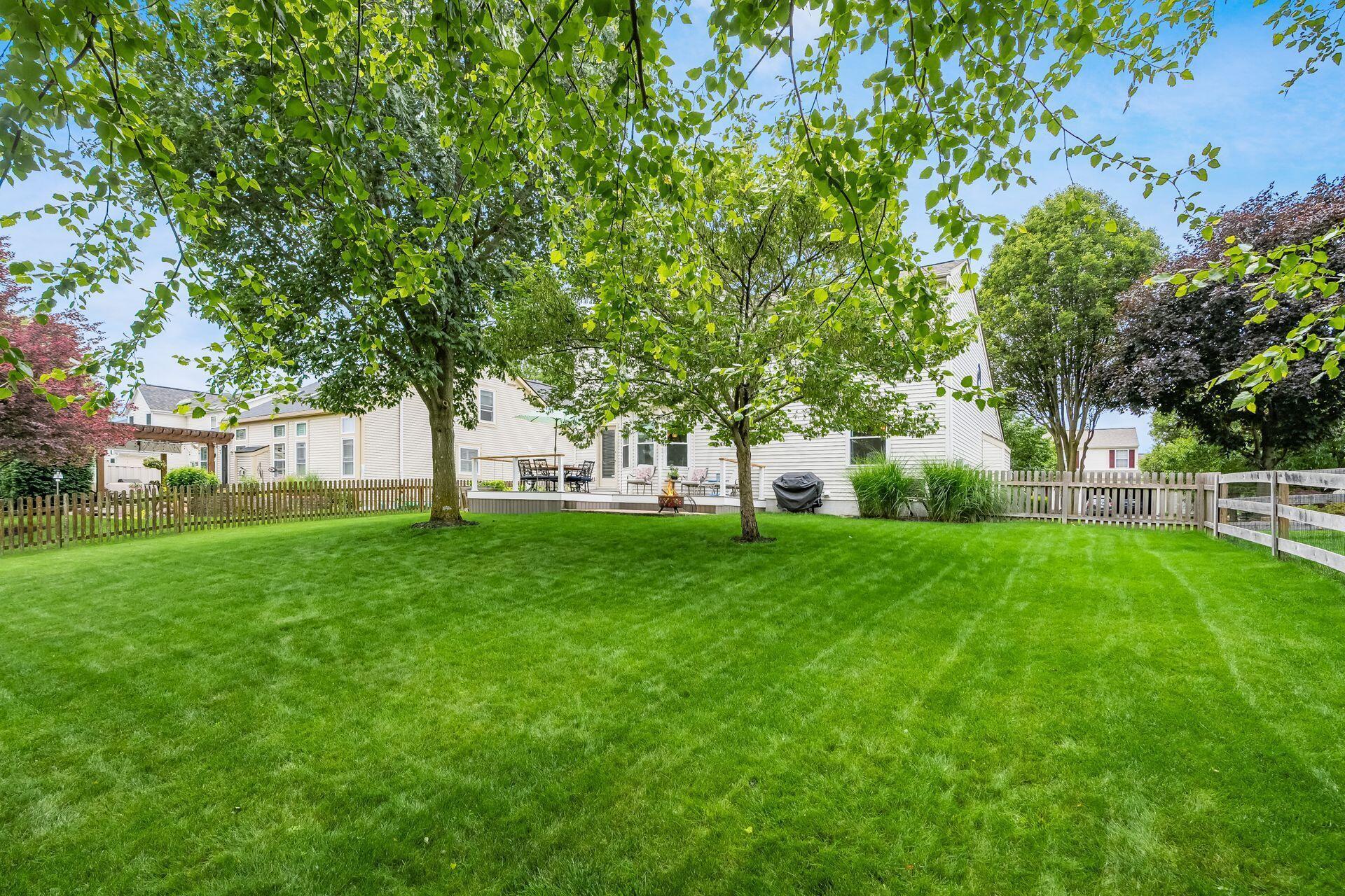 376 Abbotsbury Drive