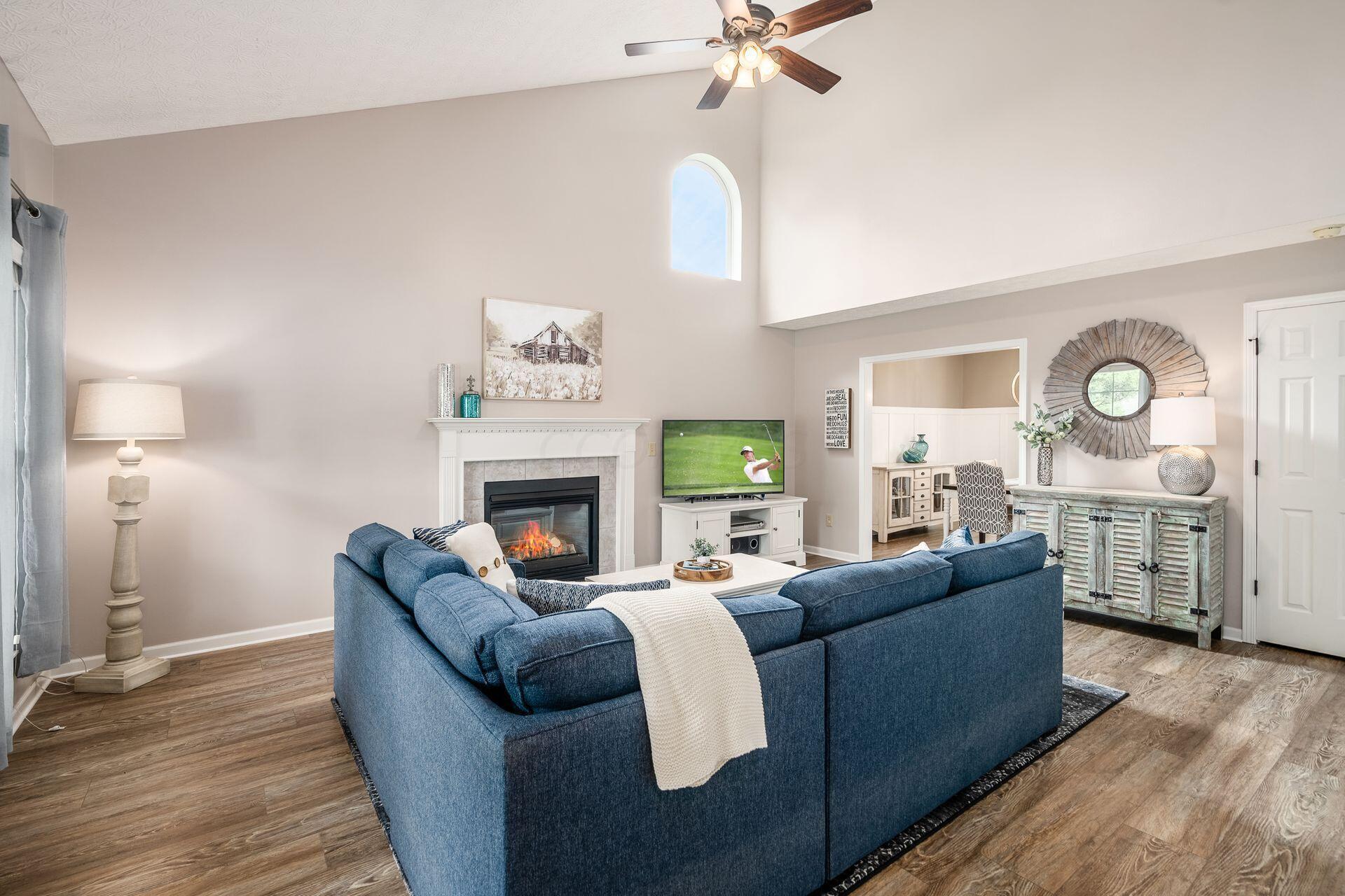 376 Abbotsbury Drive