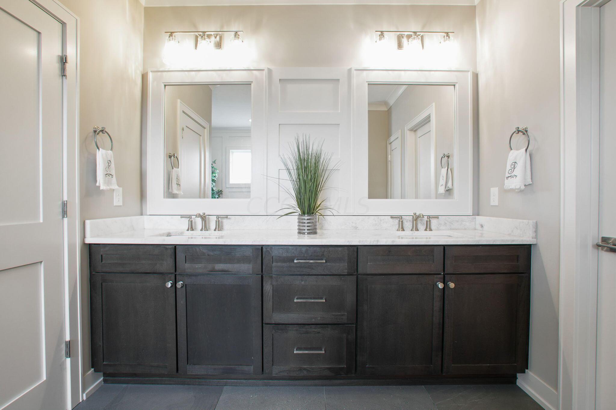 1985 Scenic Bluff Court