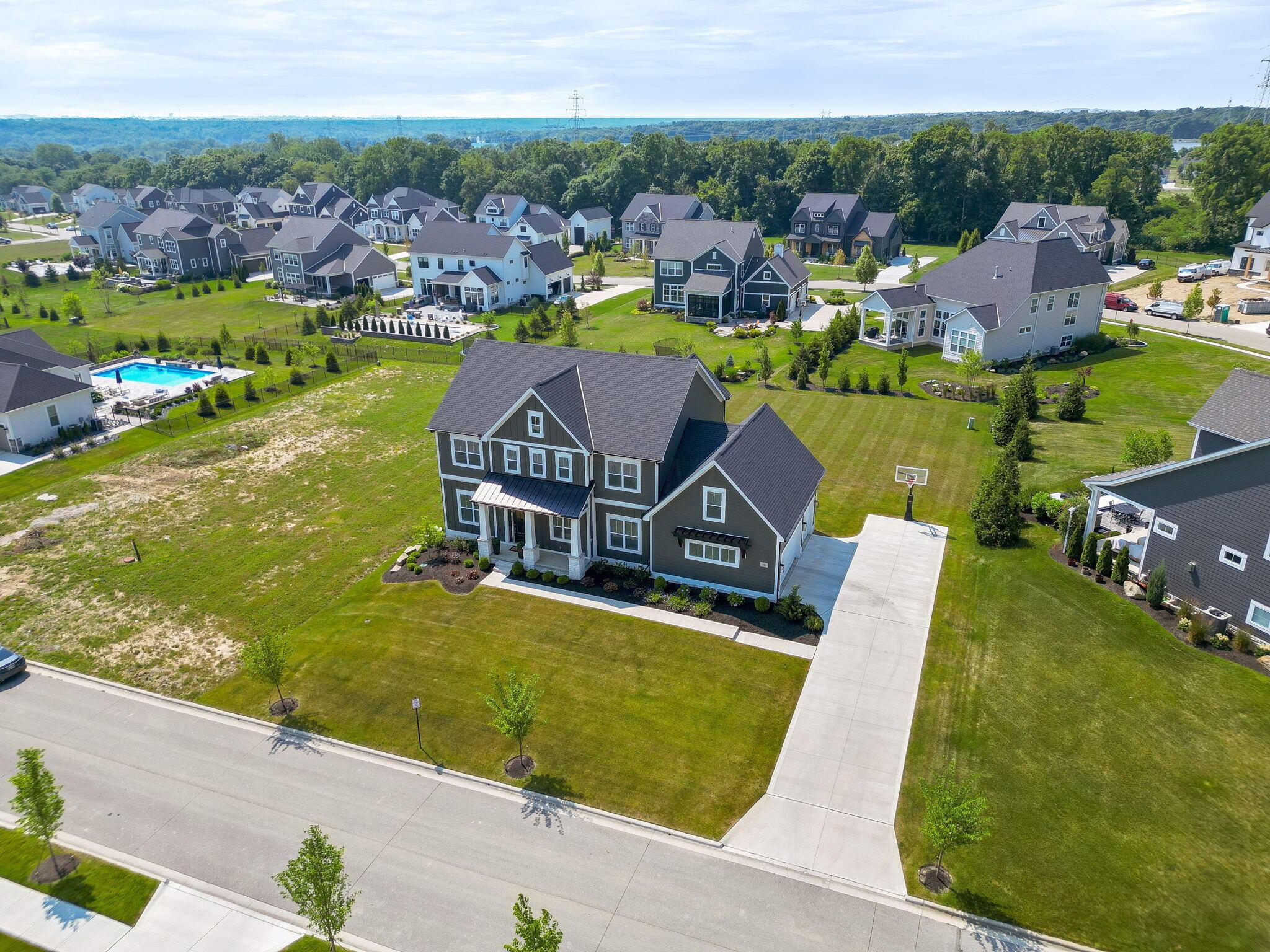 1985 Scenic Bluff Court