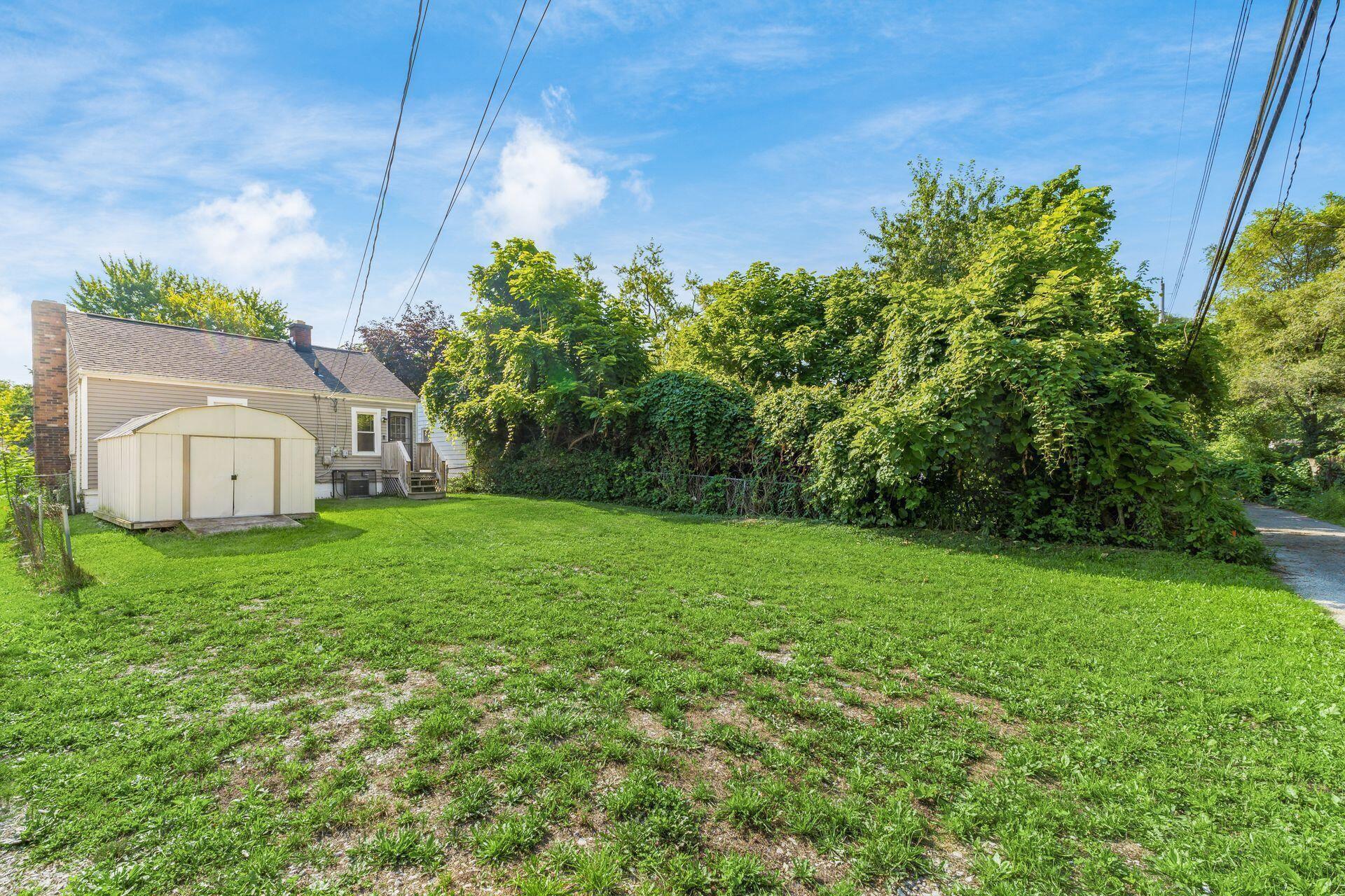 2611 Hiawatha Street