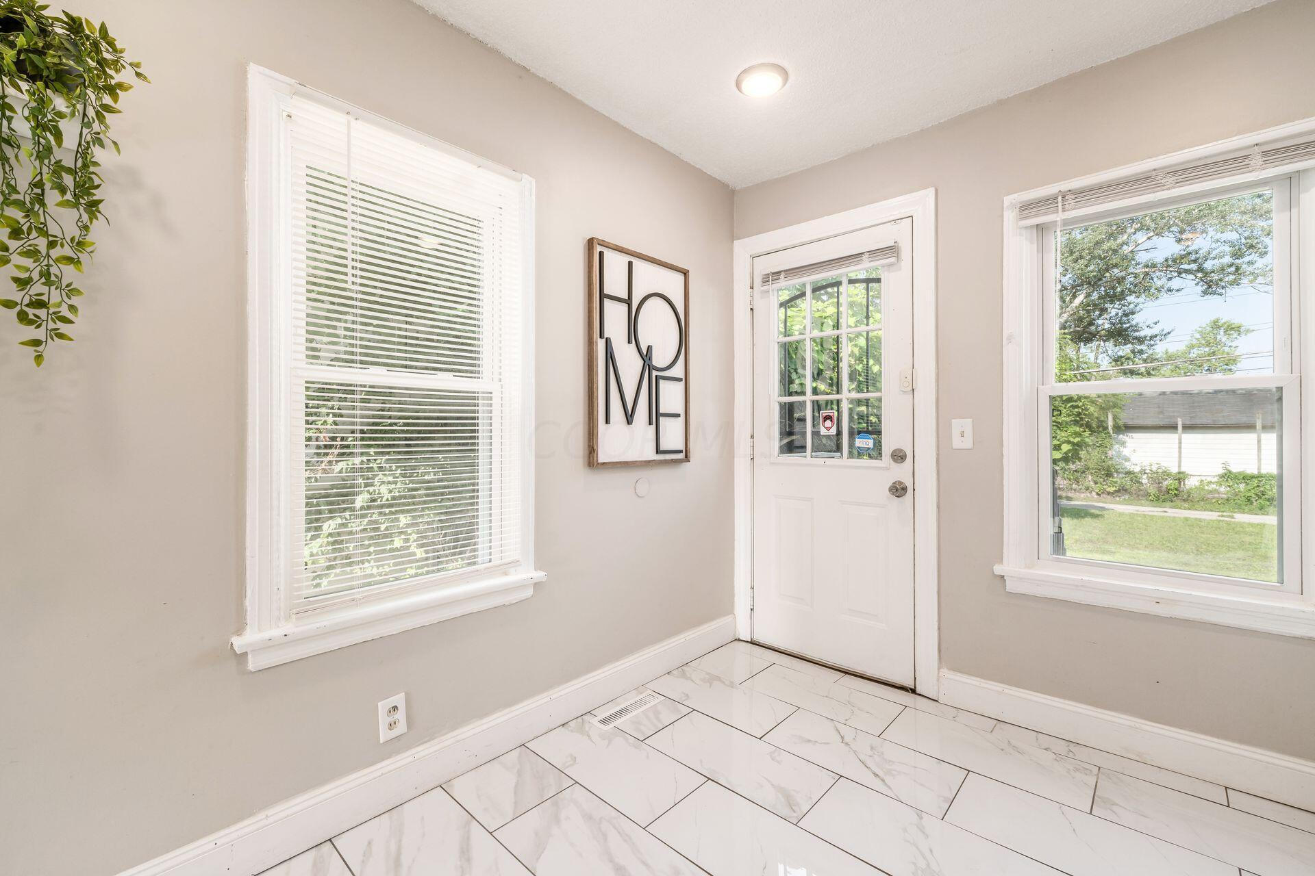 2611 Hiawatha Street