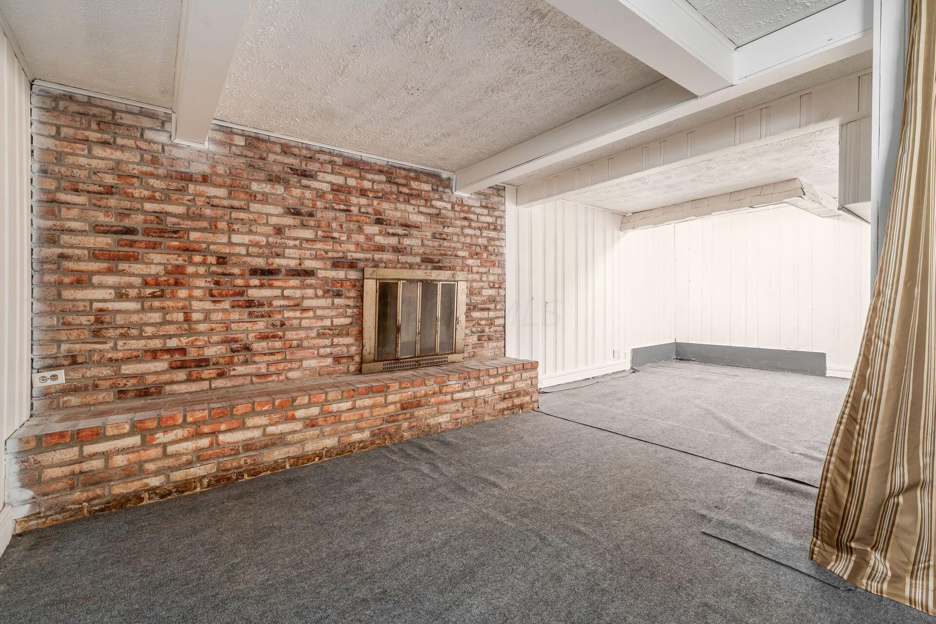 2611 Hiawatha Street