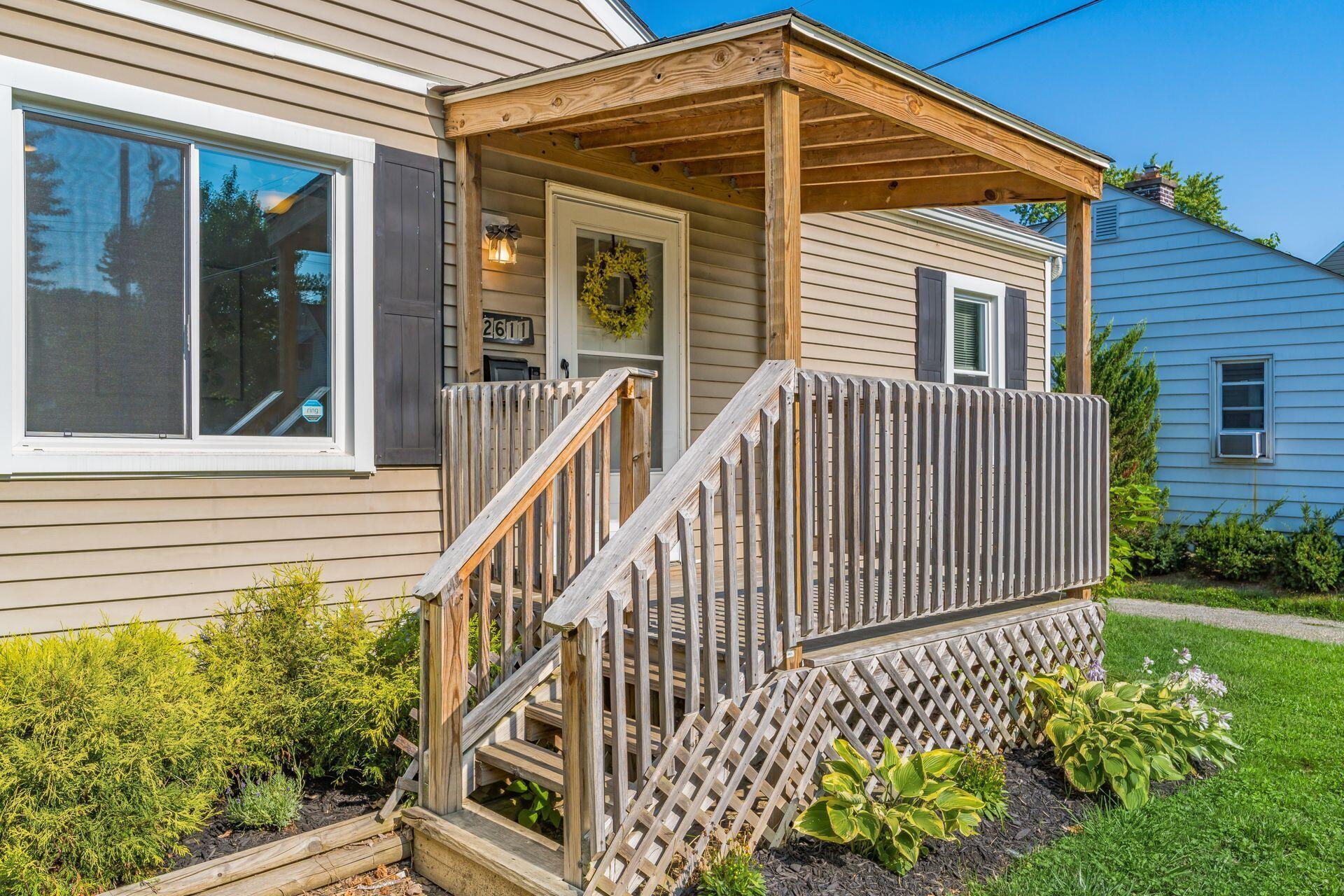 2611 Hiawatha Street