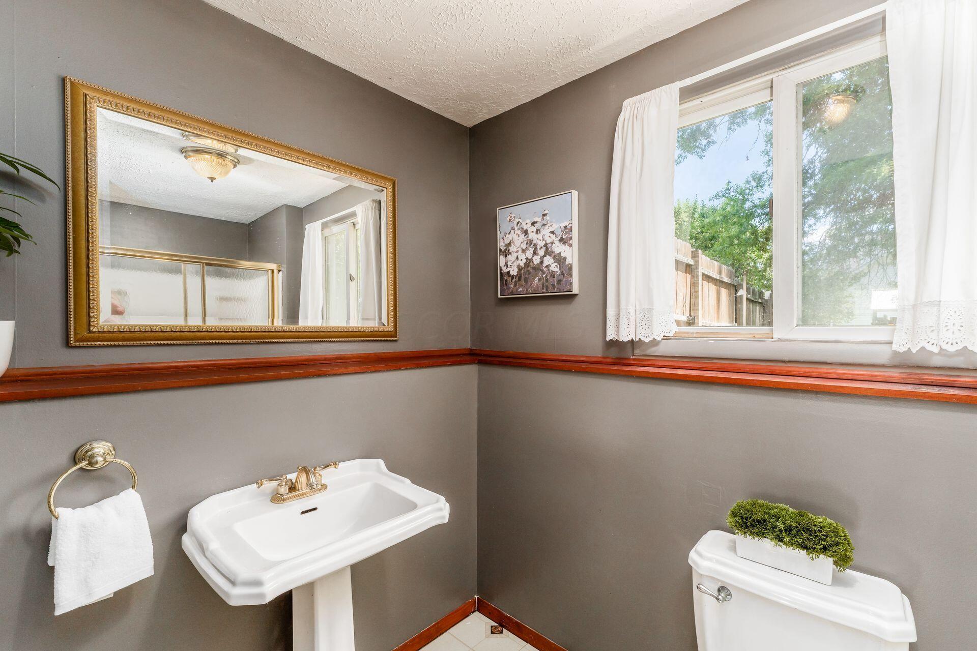 1218 Glenview Street