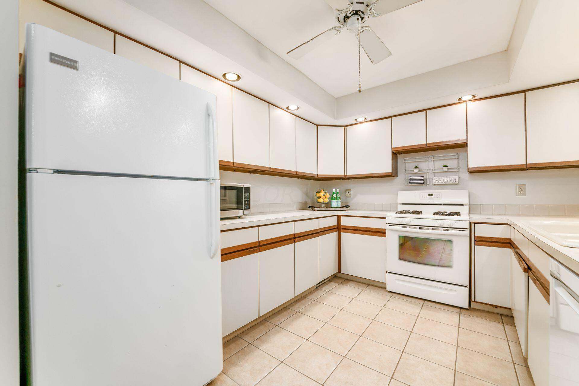 4987 Blendon Pond Drive