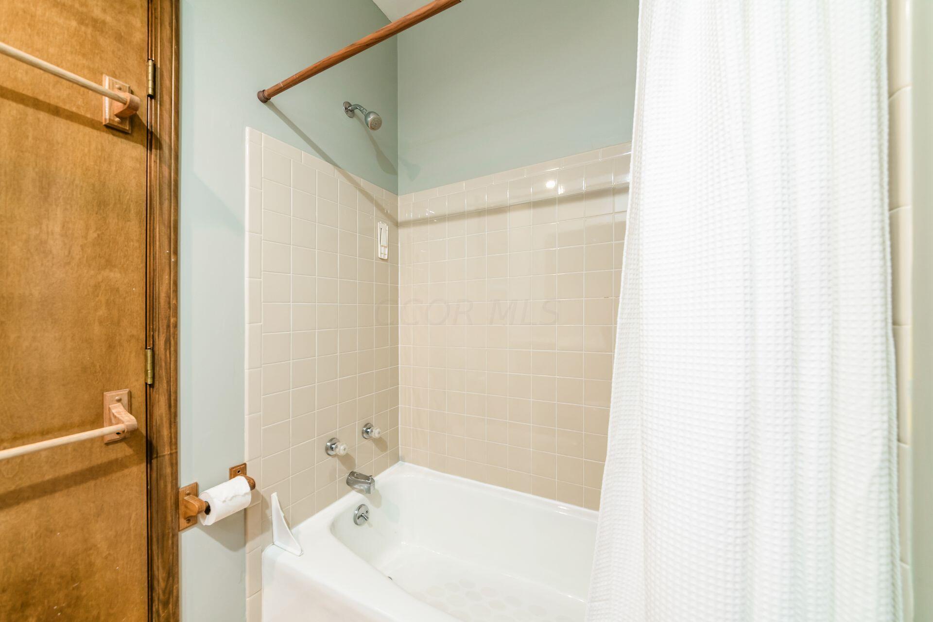 4987 Blendon Pond Drive