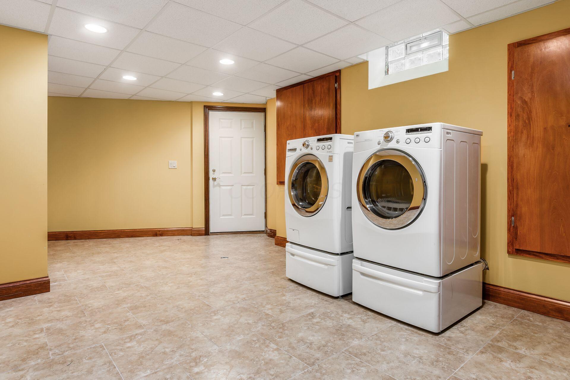 5750 Heritage Lakes Drive