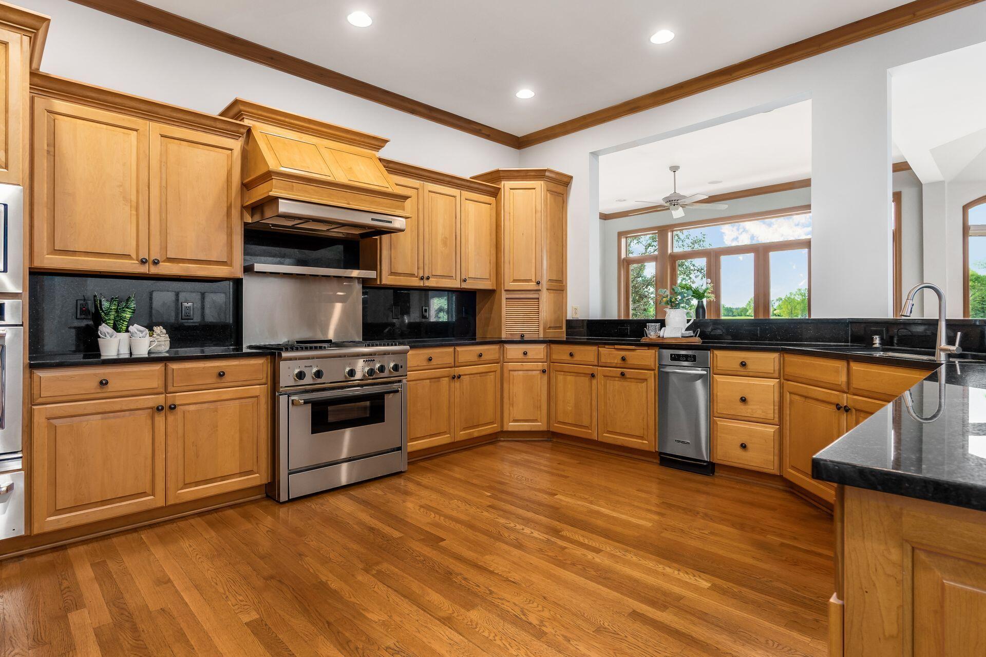 5750 Heritage Lakes Drive