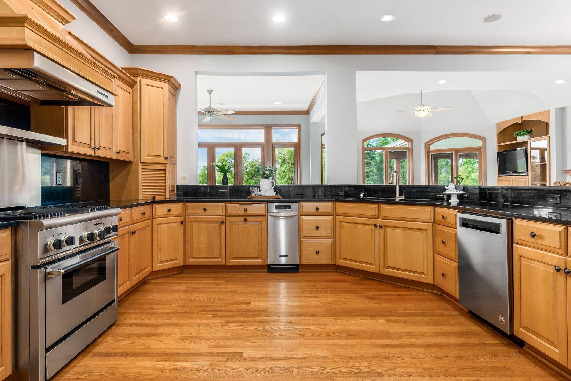 5750 Heritage Lakes Drive