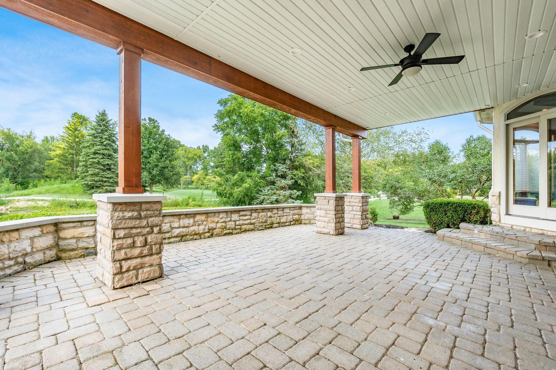 5750 Heritage Lakes Drive