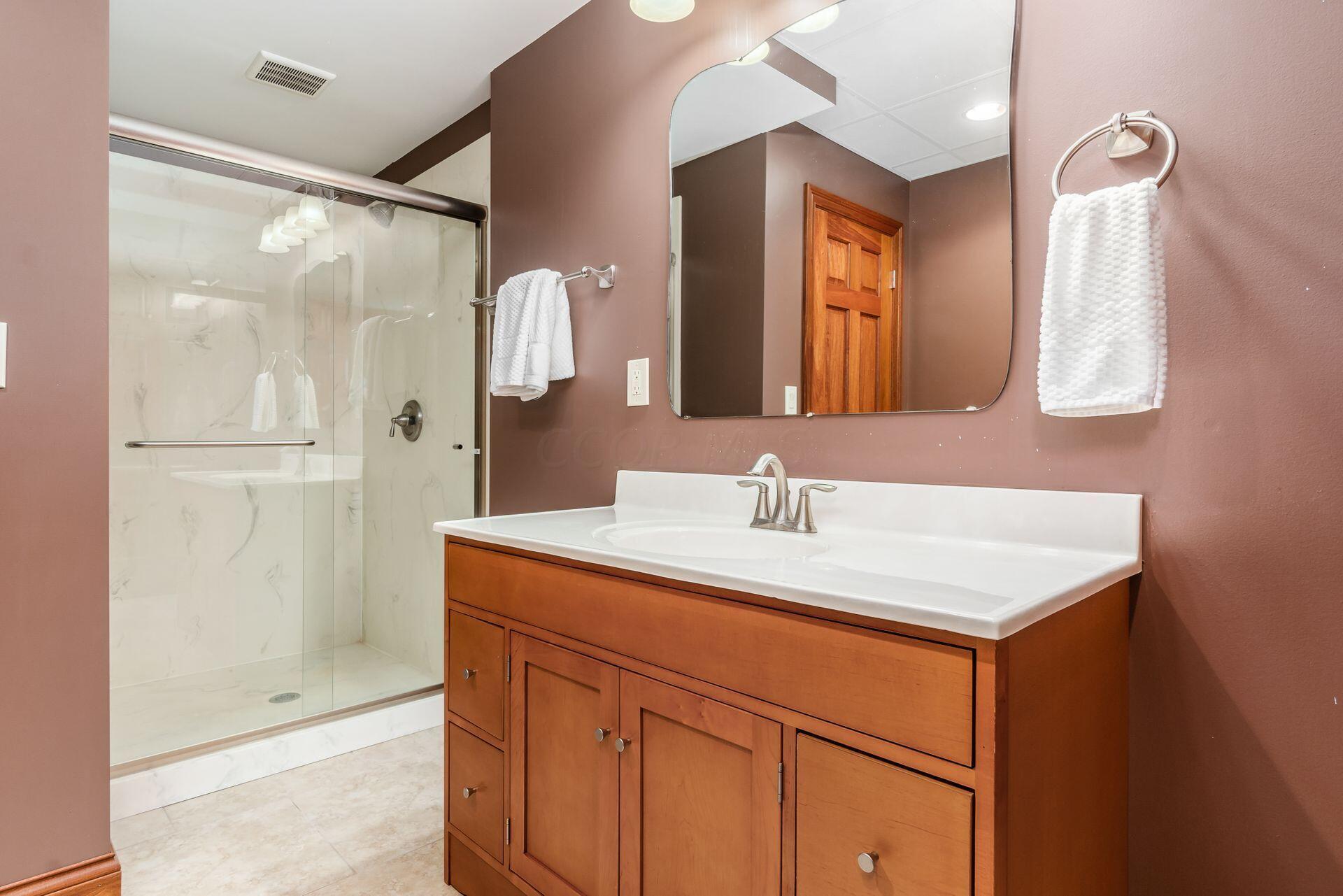 5750 Heritage Lakes Drive