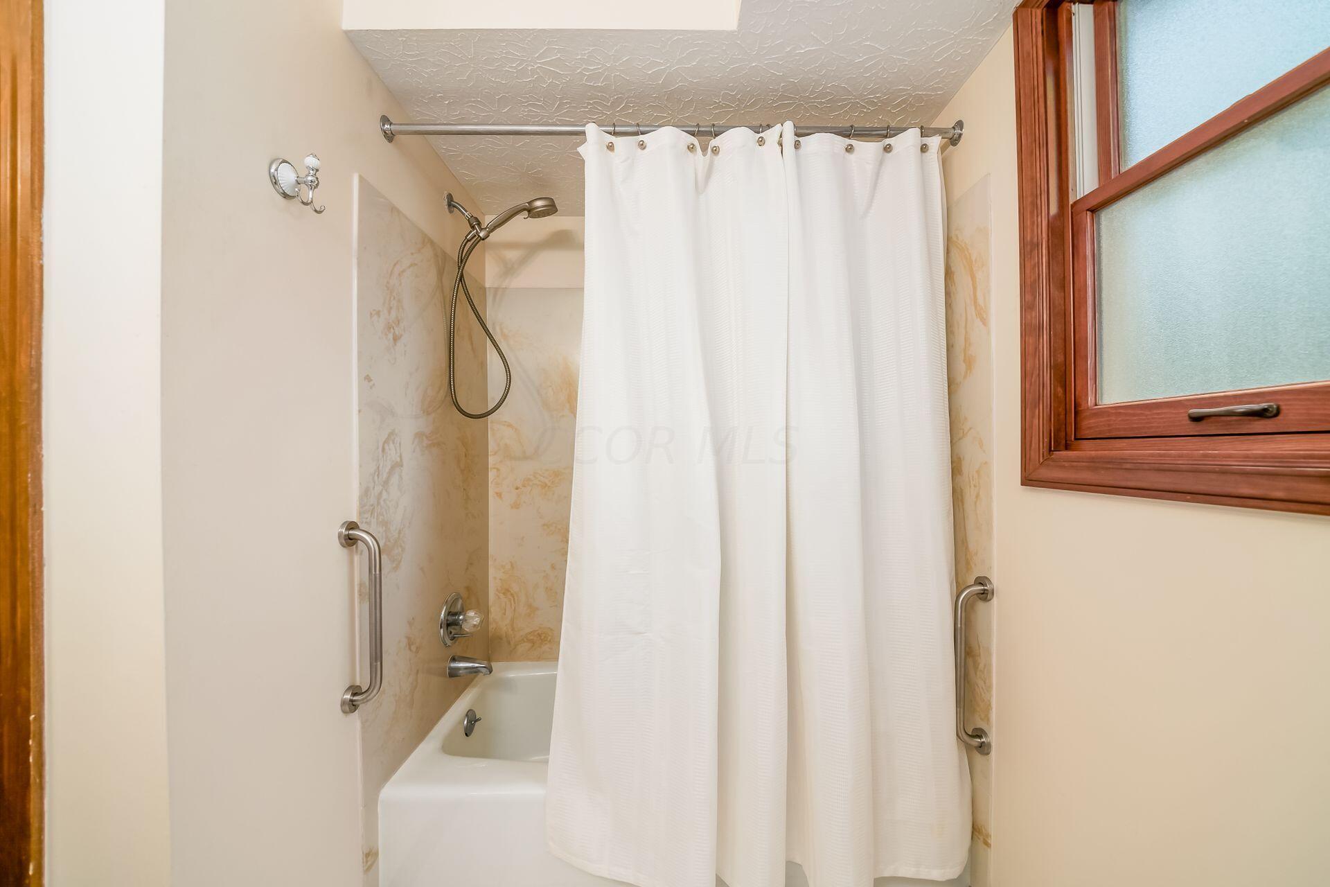 1175 Chatham Ridge Road