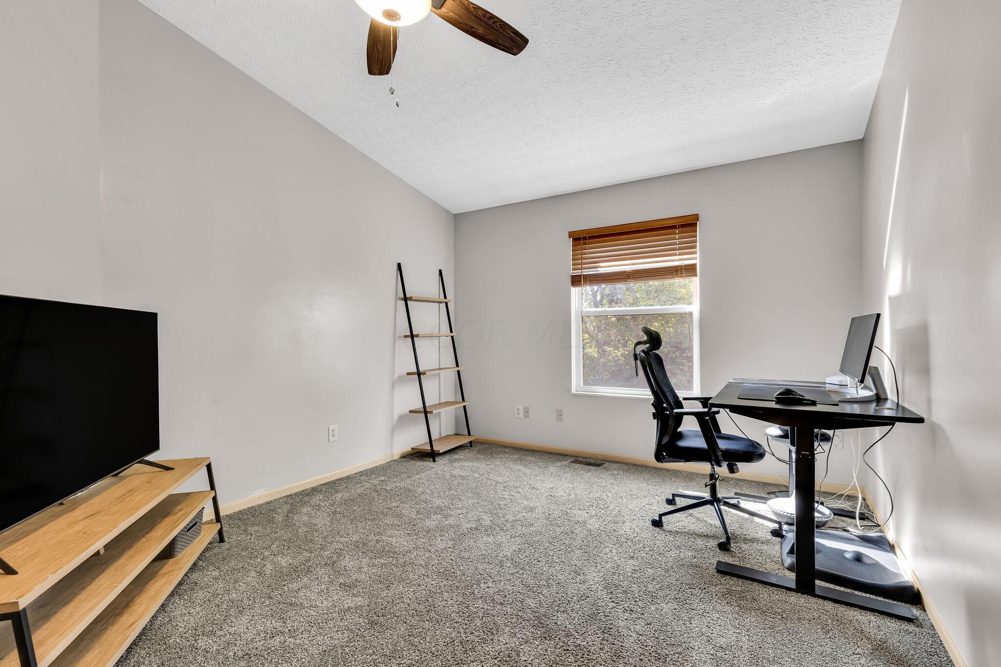 6097 Pirthshire Street