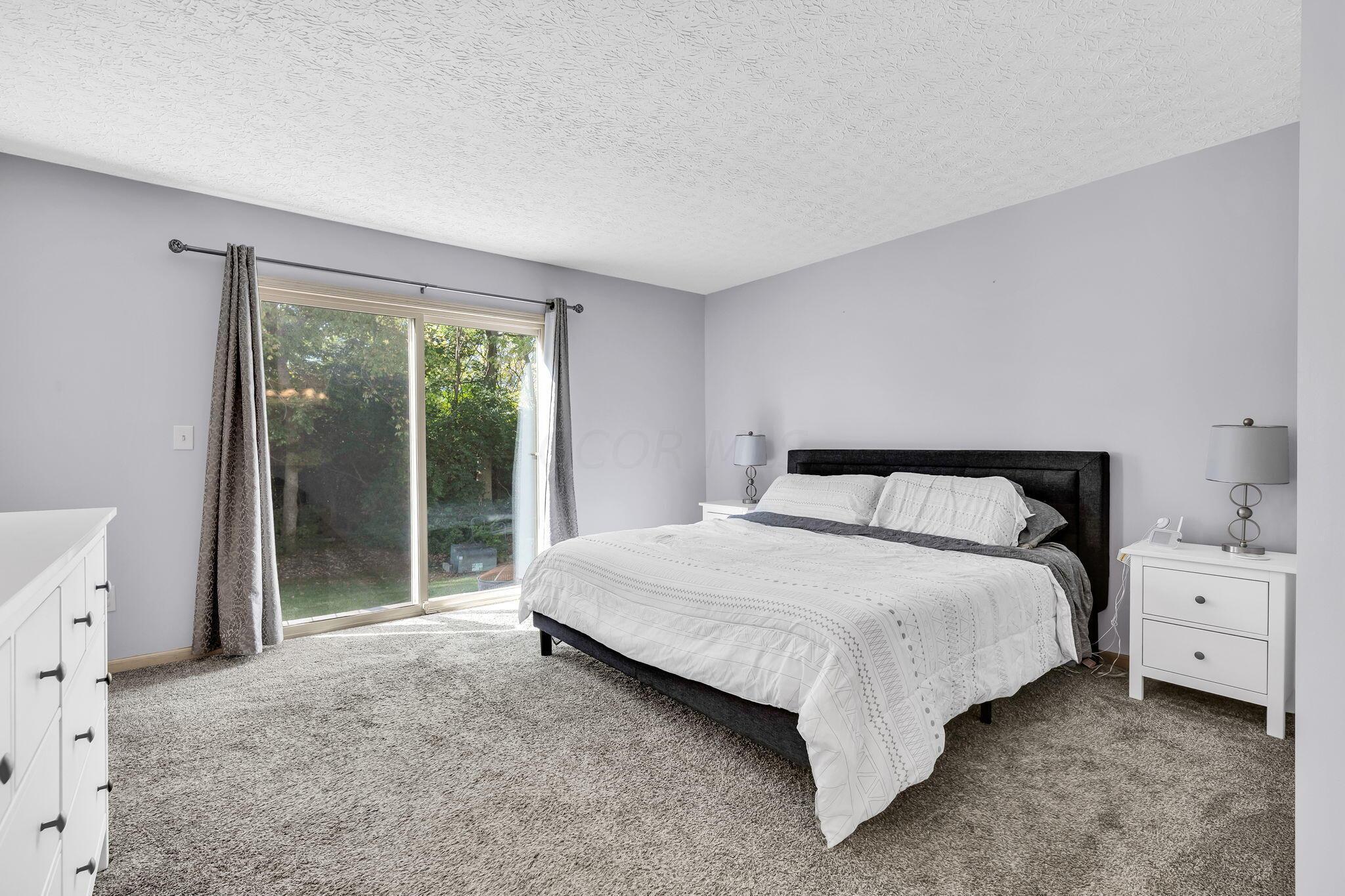 6097 Pirthshire Street