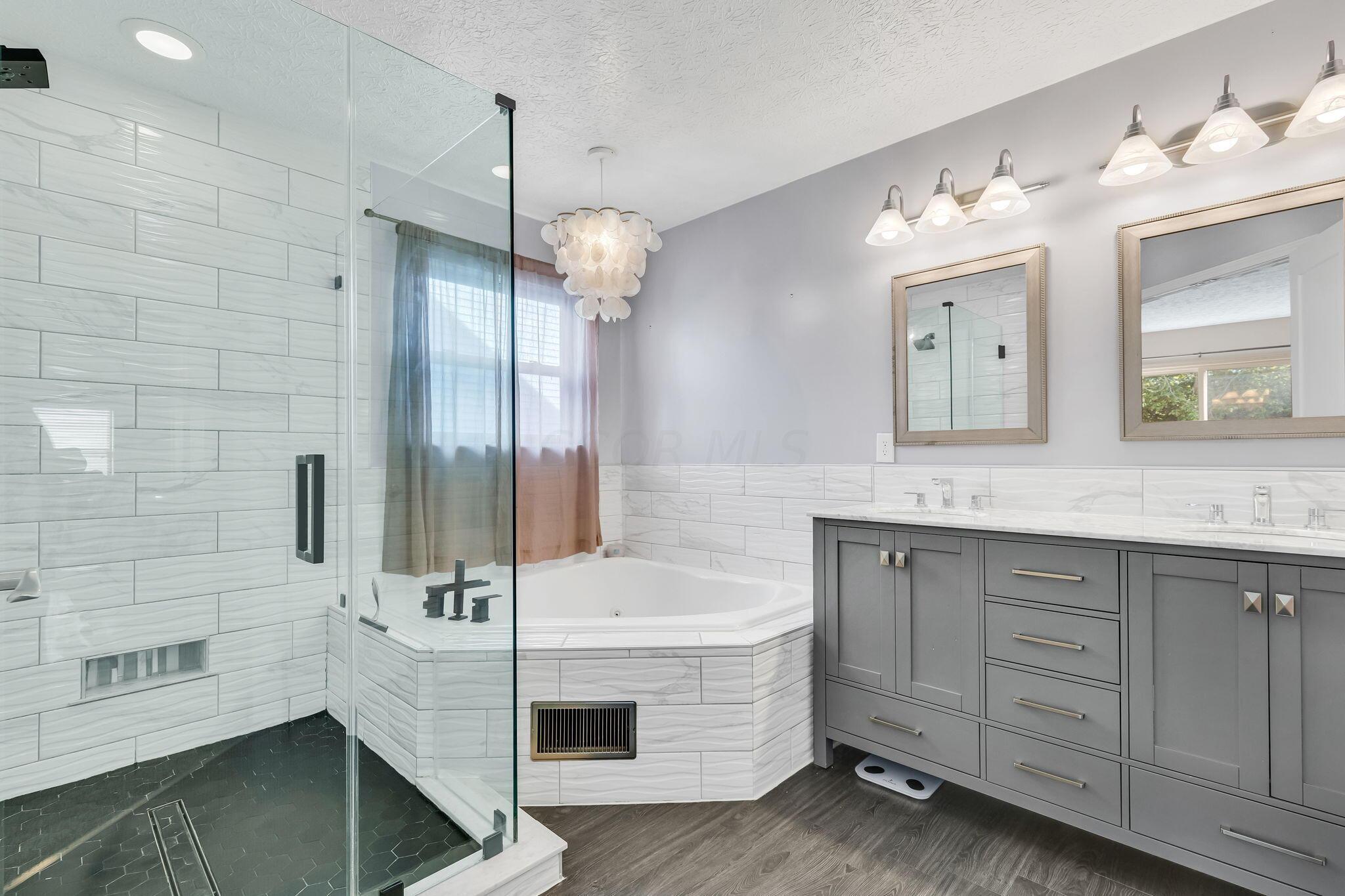 6097 Pirthshire Street