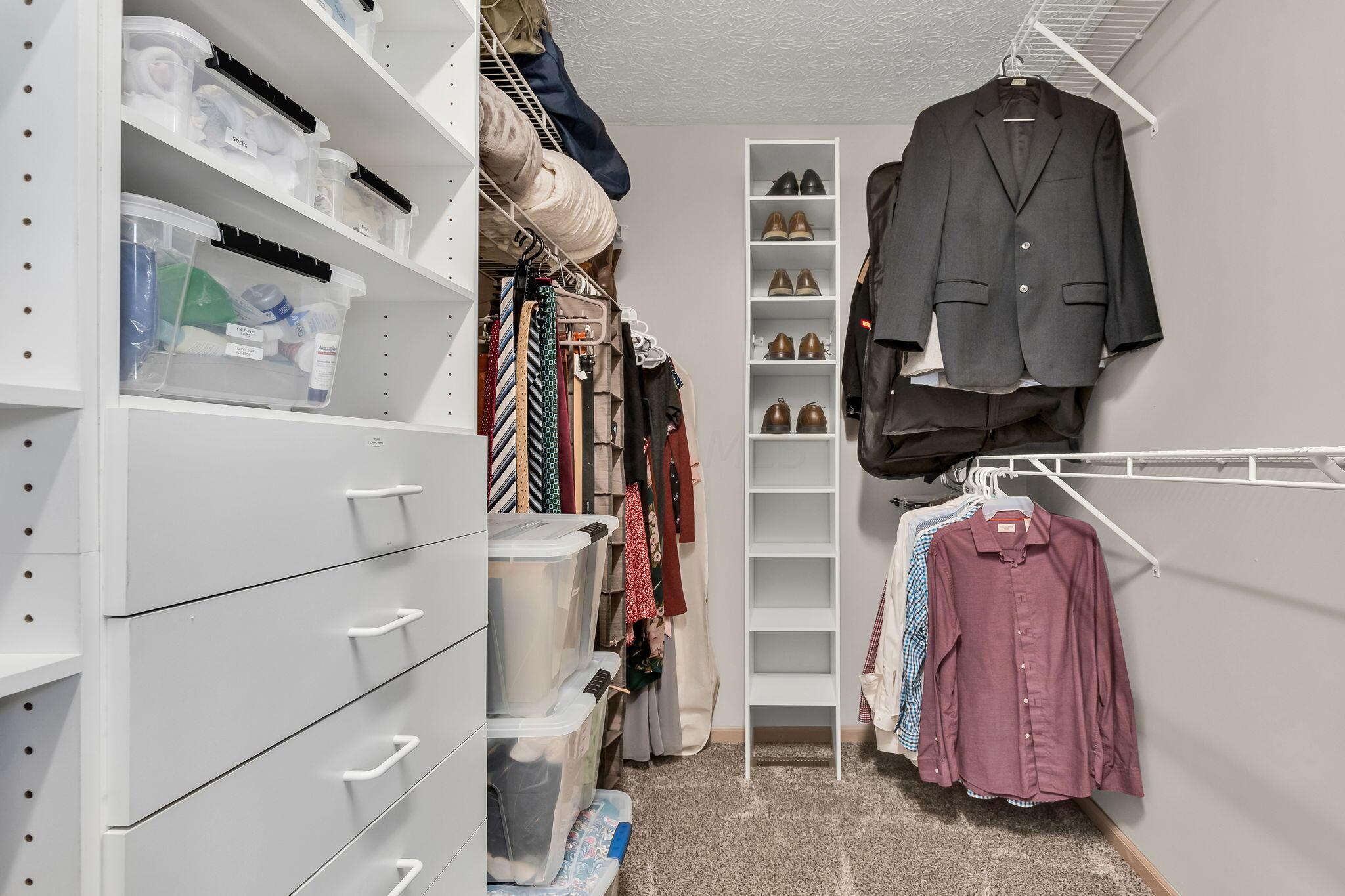 6097 Pirthshire Street