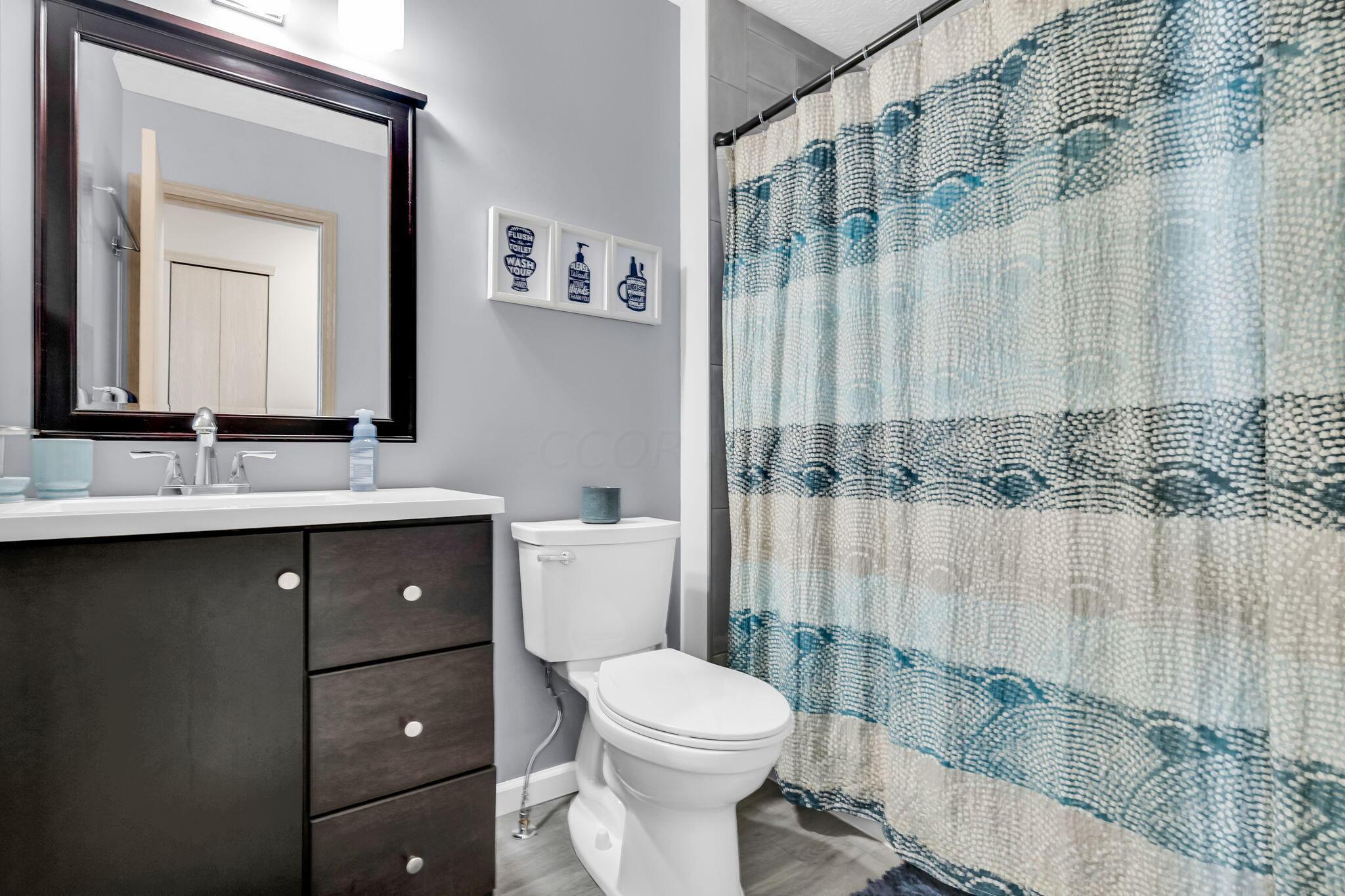 6097 Pirthshire Street